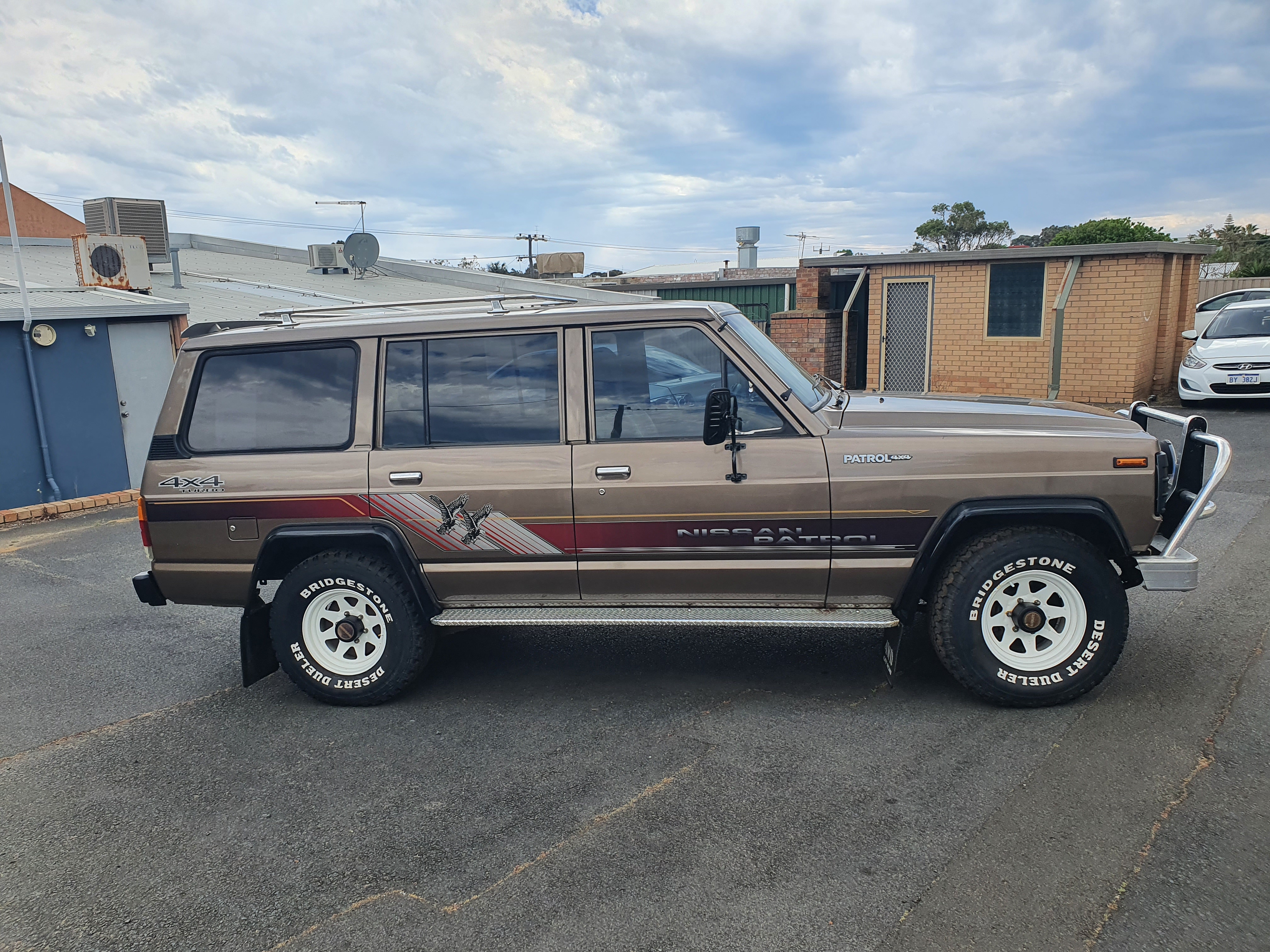 1986 NISSAN PATROL DELUXE (4x4) 5 SP MANUAL 4x4 4D WAGON