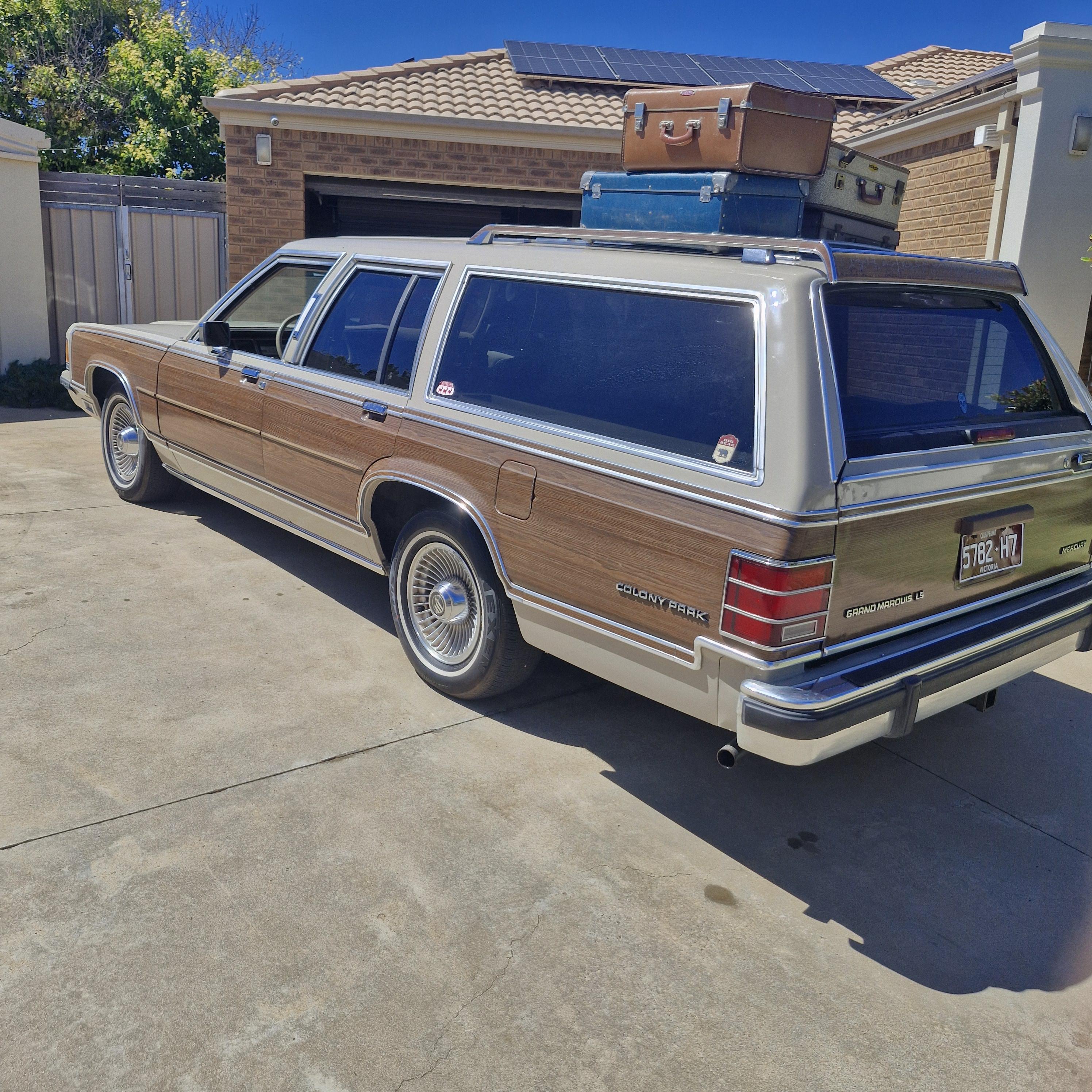 1990 MERCURY GRAND MARQUIS WOODY WAGON