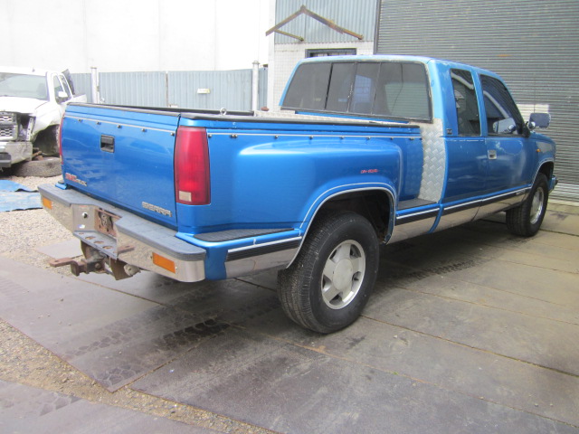 1994 GMC SIERRA Z71 4X4 EXTRA CAB STEPSIDE BED PICK UP