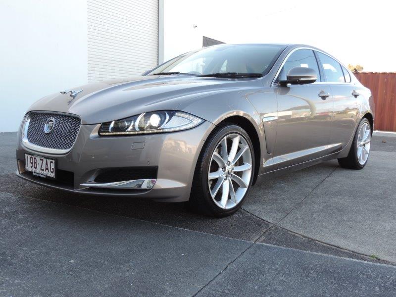 2011 JAGUAR XF LUXURY SALOON