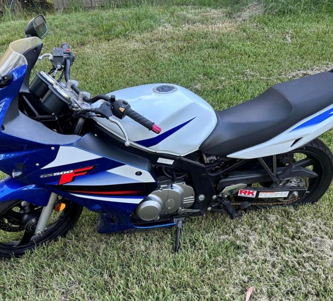 2011 SUZUKI GS500 ROAD