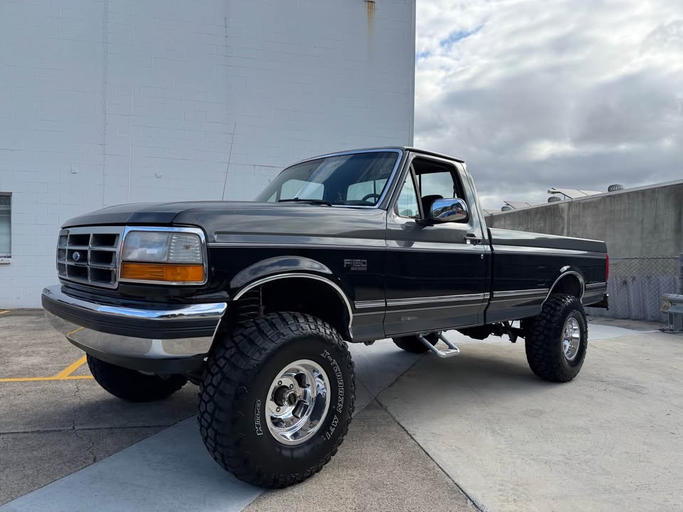 1992 FORD F150 XLT 4X4 SINGLE CAB LONG BED PICKUP