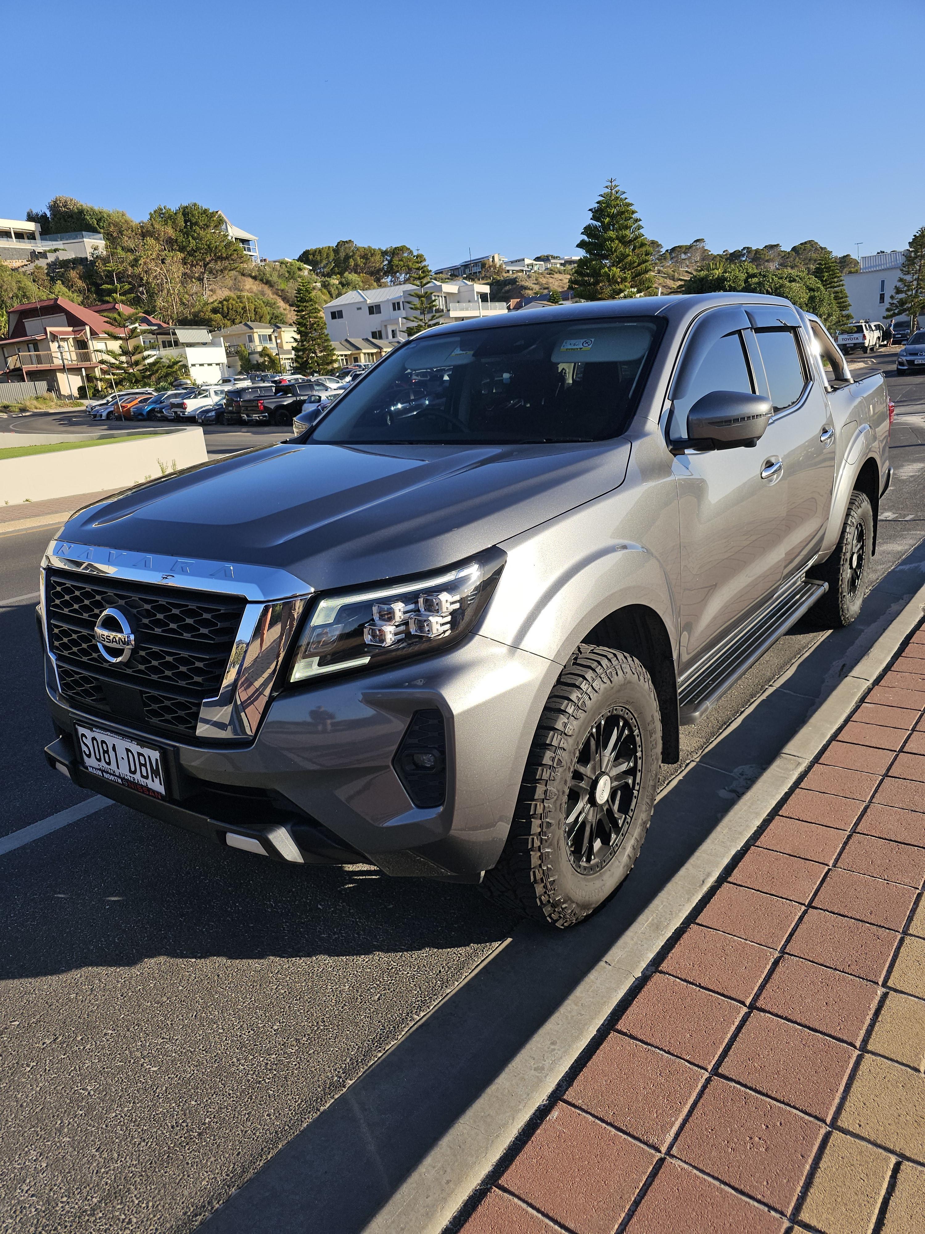 2021 NISSAN NAVARA D23 ST 6 SP MANUAL DUAL CAB P/UP 