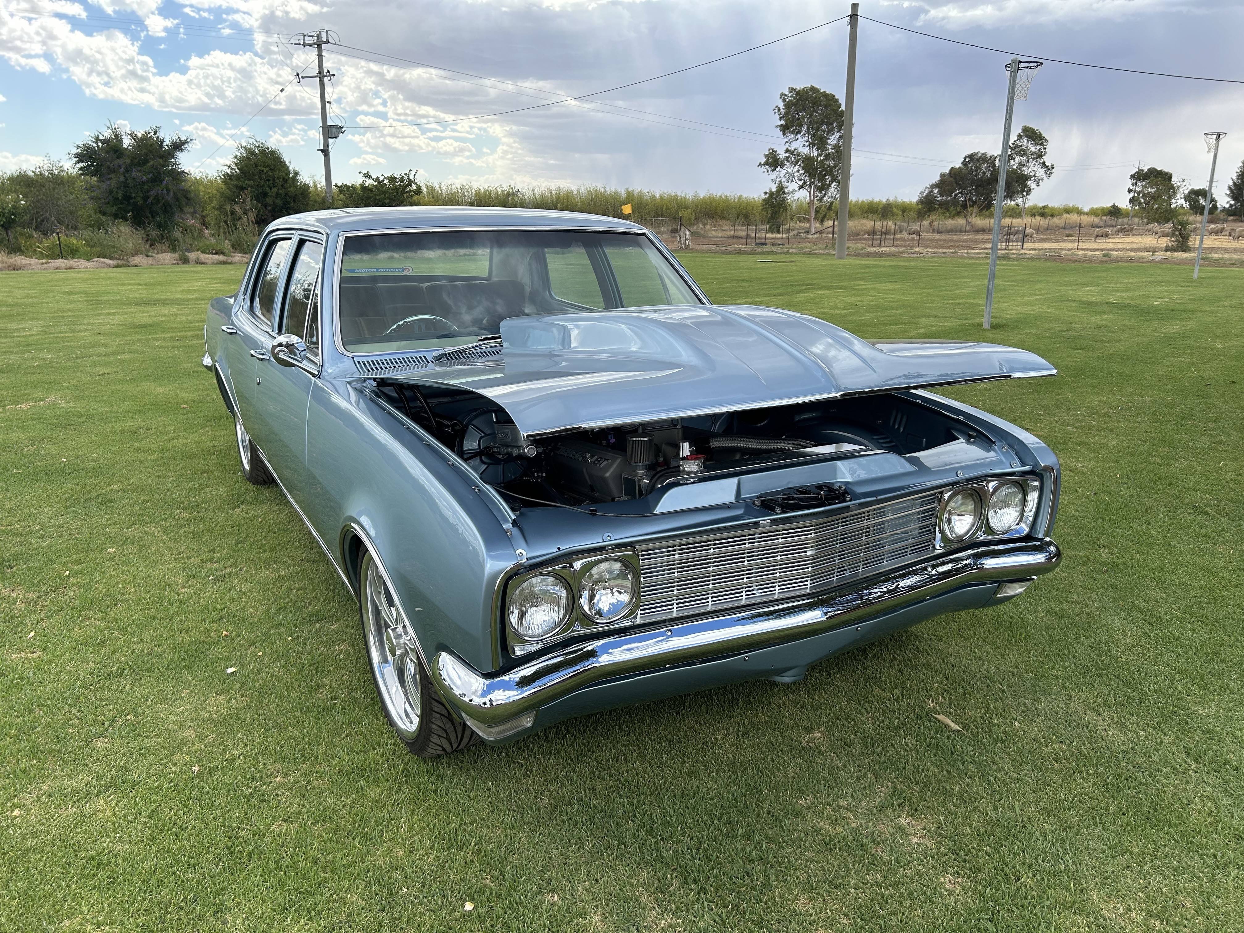 1970 HOLDEN PREMIER HG SEDAN