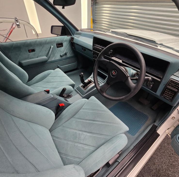 1984 HOLDEN HDT CALAIS DIRECTOR SEDAN REPLICA