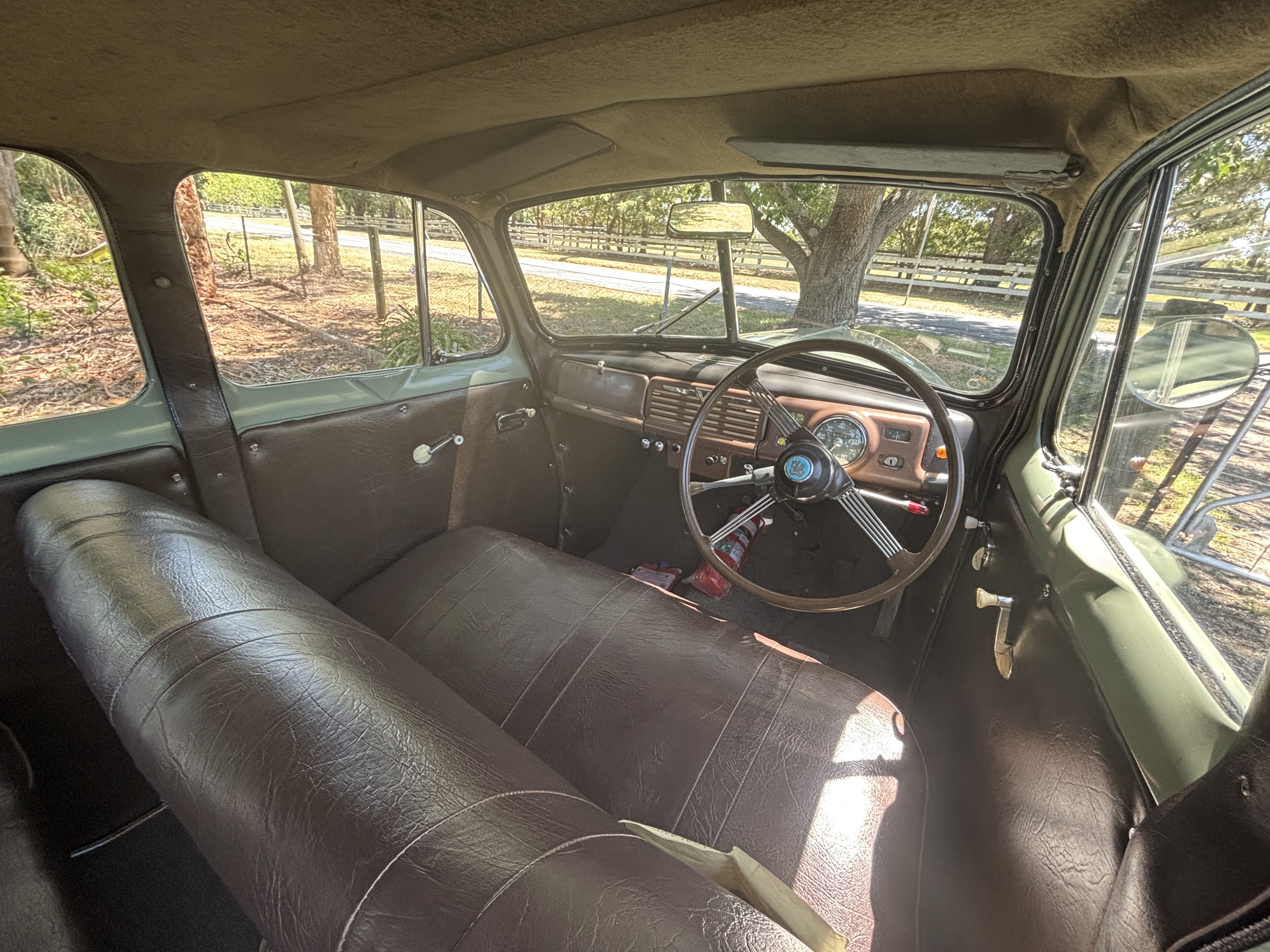 1949 VAUXHALL WYVERN LBX SEDAN 