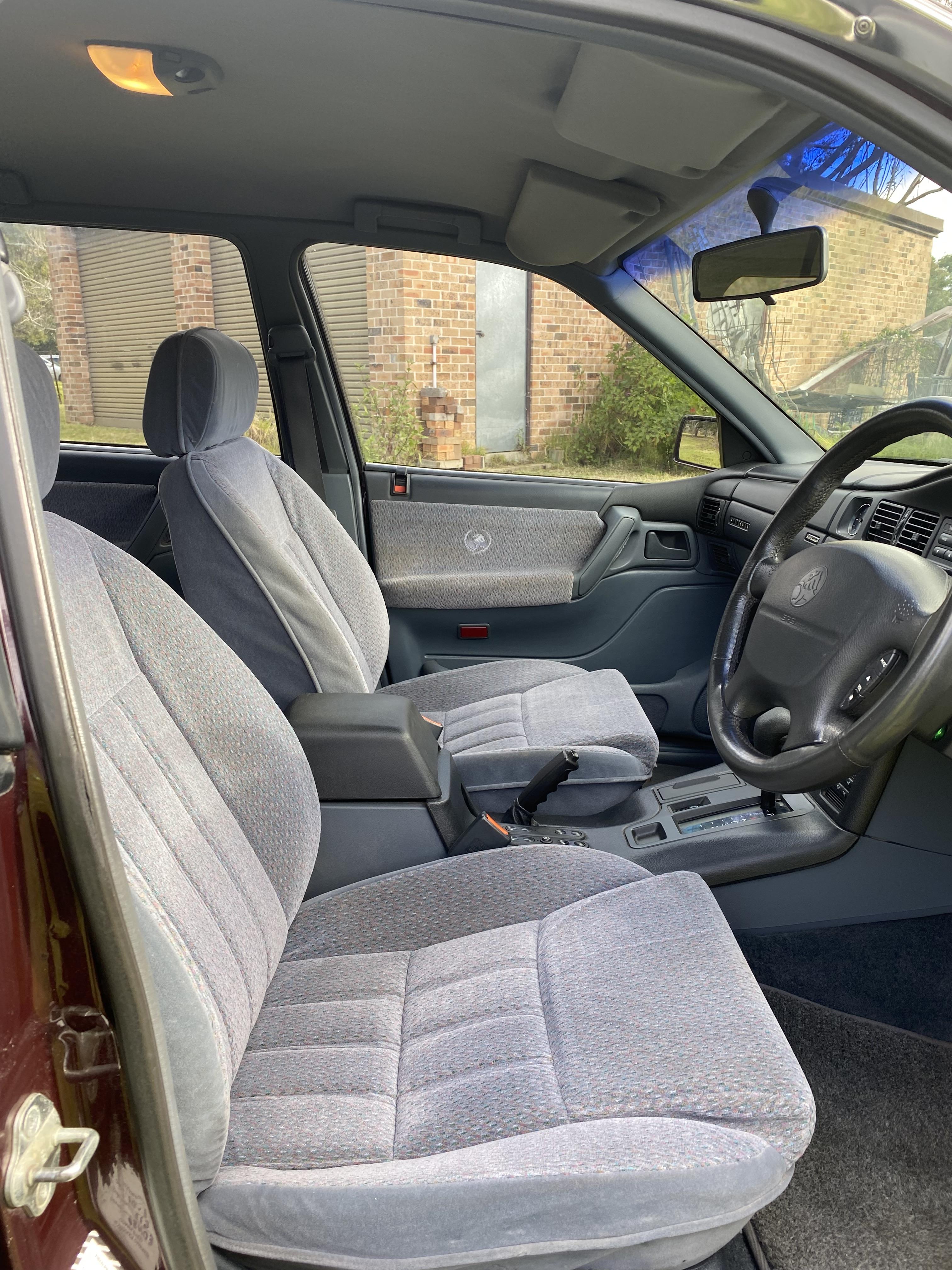 1996 HOLDEN STATESMAN VS V8 4 SP AUTOMATIC 4D SEDAN