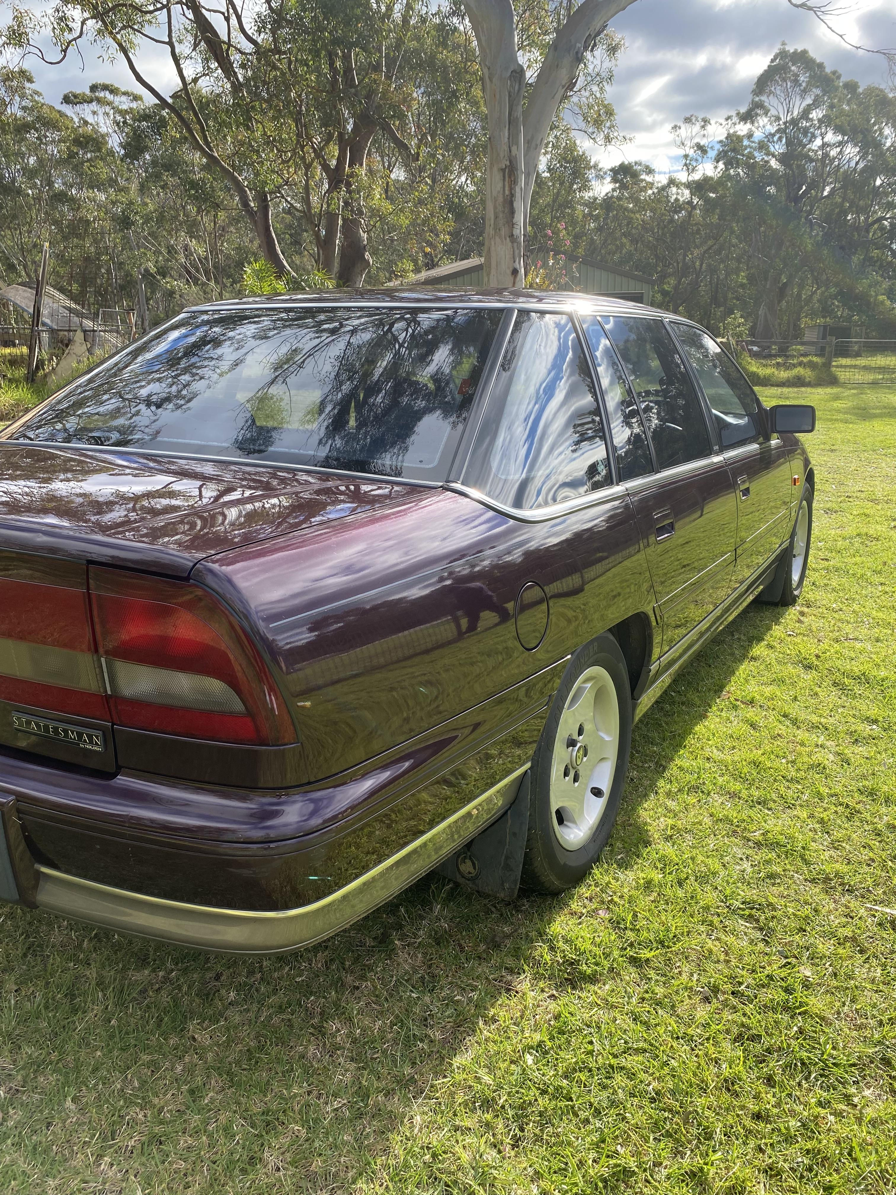 1996 HOLDEN STATESMAN VS V8 4 SP AUTOMATIC 4D SEDAN