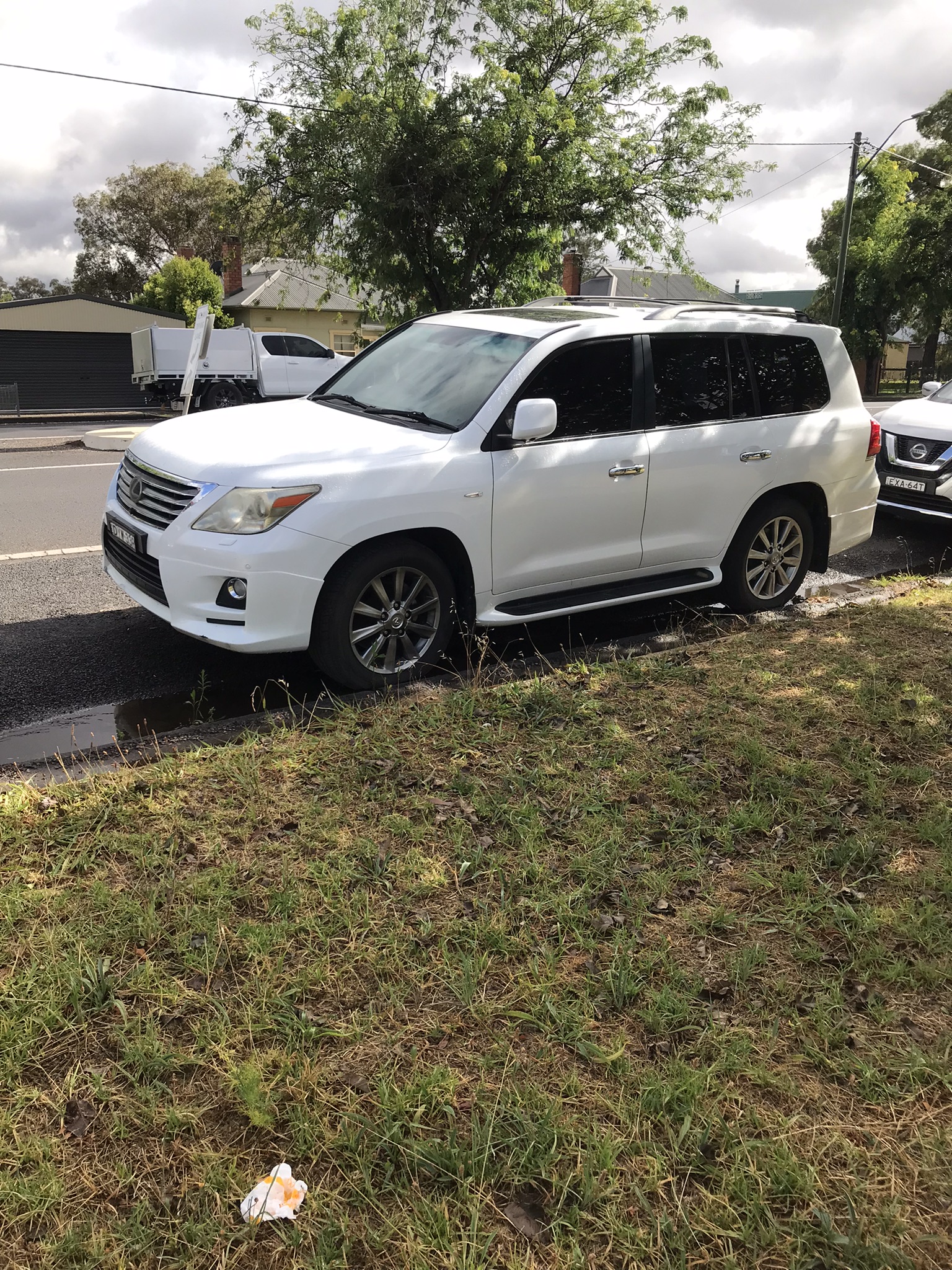2010 LEXUS LX570 URJ201R MY10 SPORTS LUXURY 6 SP AUTOMATIC 4D WAGON