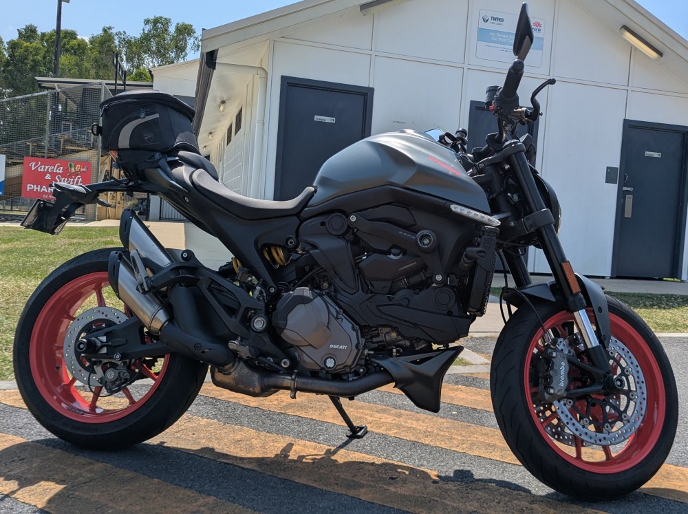 2022 DUCATI MONSTER 937 GREY ROAD
