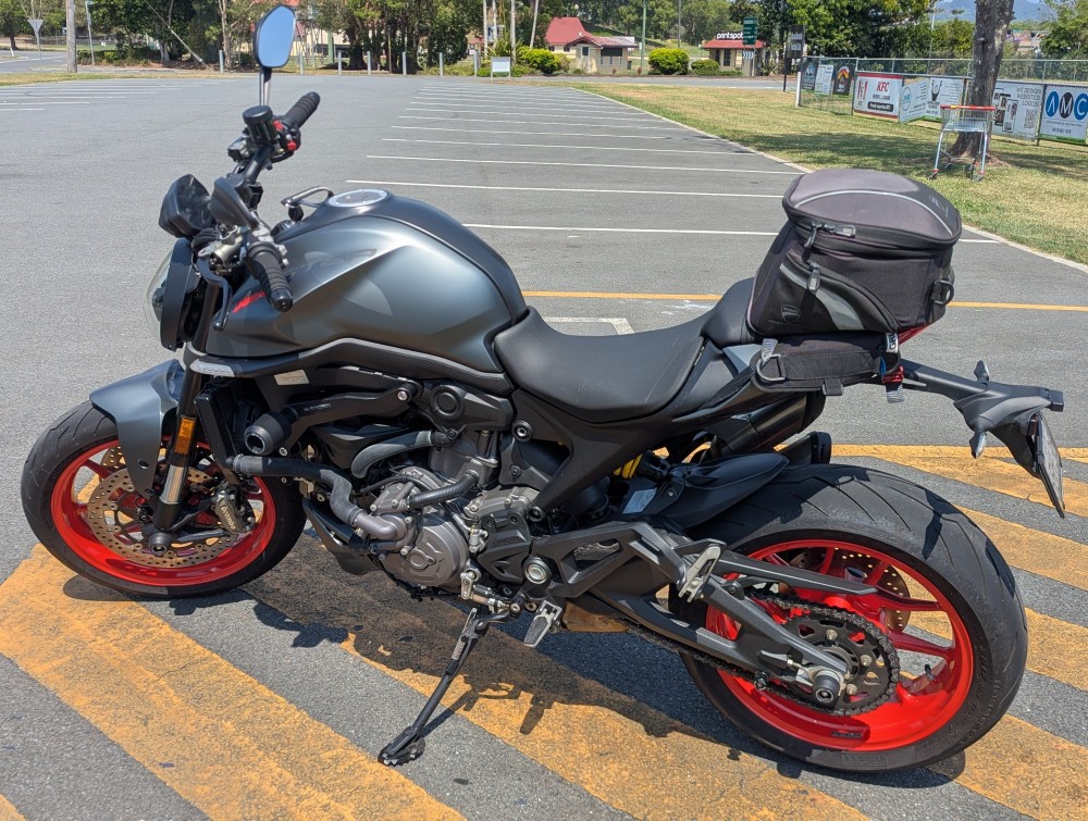 2022 DUCATI MONSTER 937 GREY ROAD