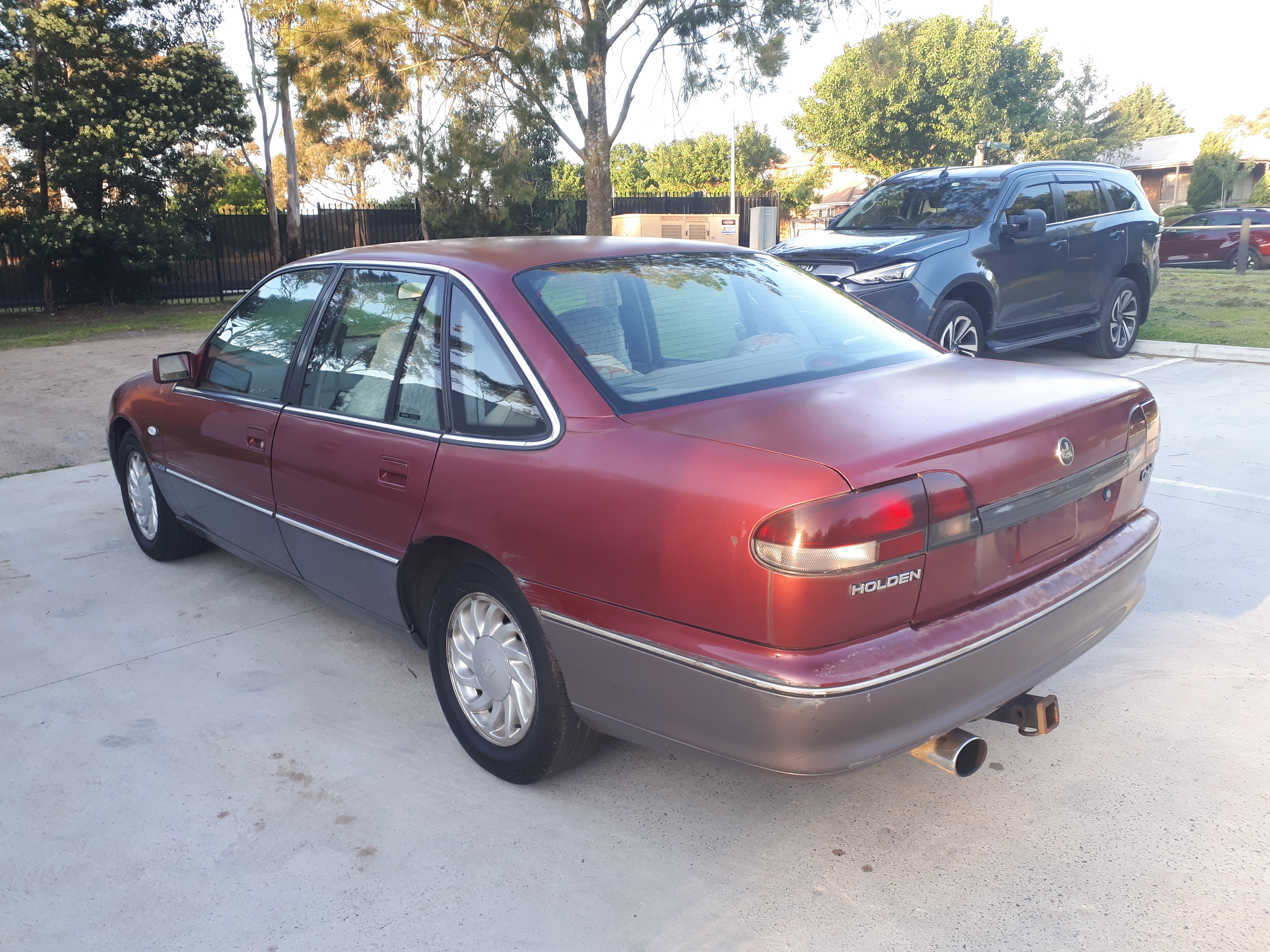 1993 HOLDEN CALAIS VR 4 SP AUTOMATIC 4D SEDAN V8 5.0L