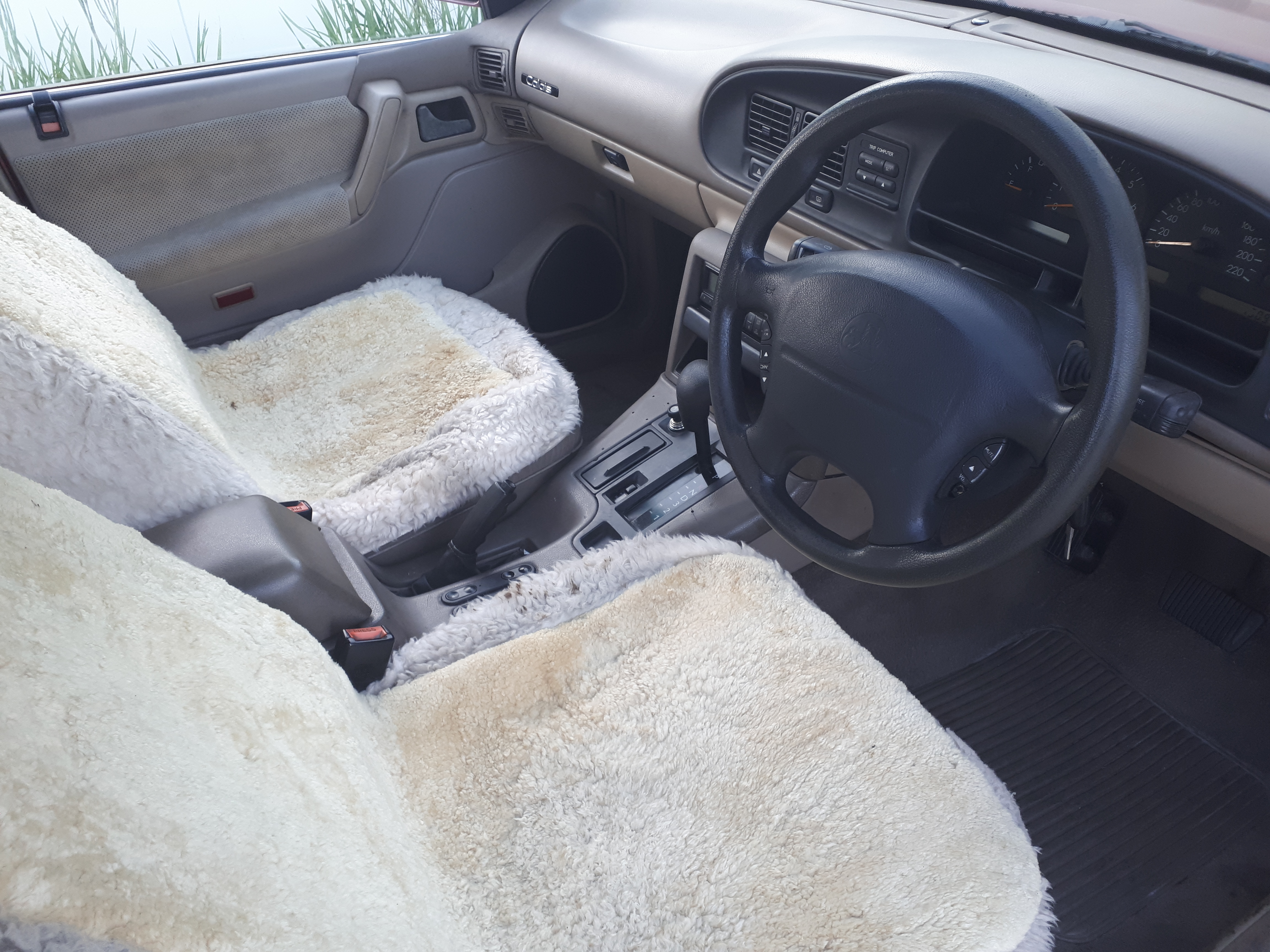 1993 HOLDEN CALAIS VR 4 SP AUTOMATIC 4D SEDAN V8 5.0L