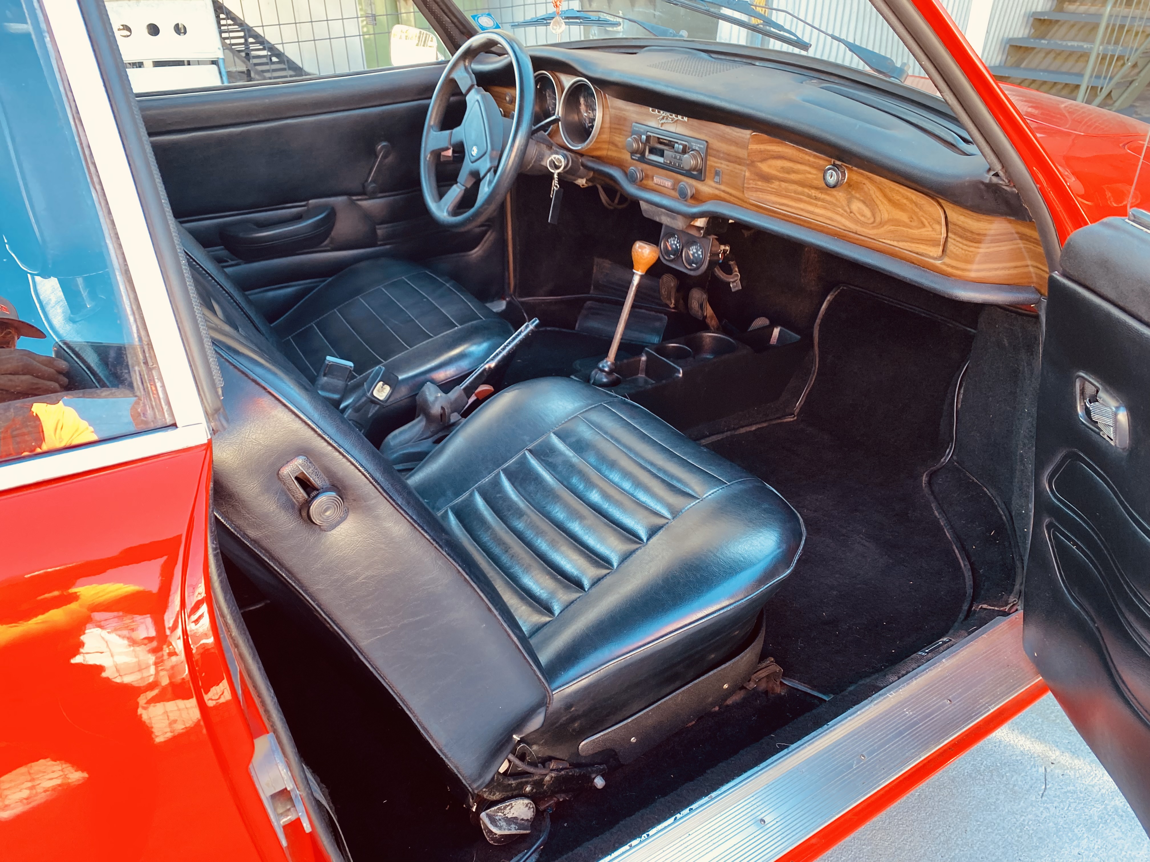 1972 VOLKSWAGEN KARMANN GHIA COUPE 