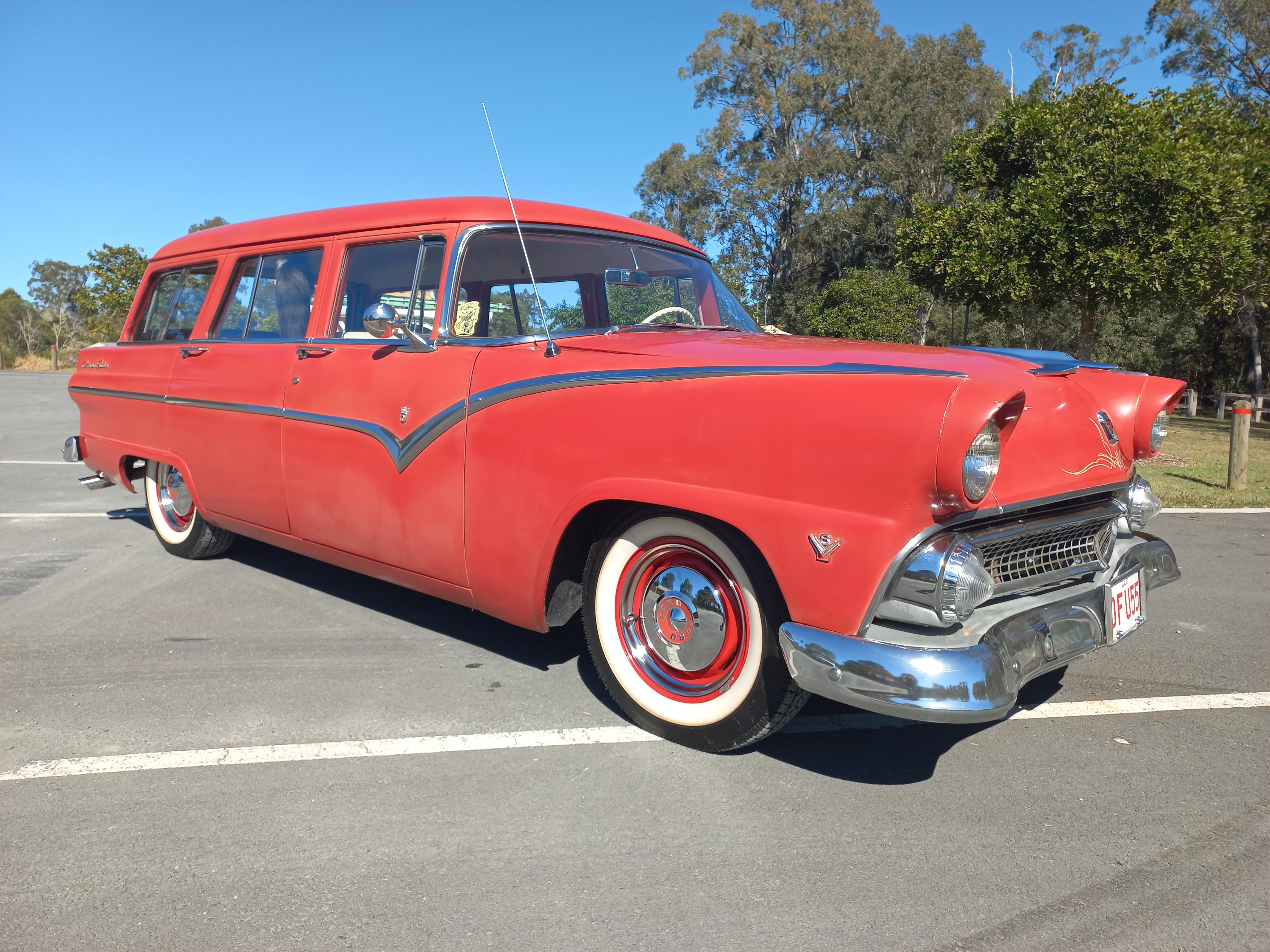 1960 FORD COUNTRY SEDAN STATION WAGON
