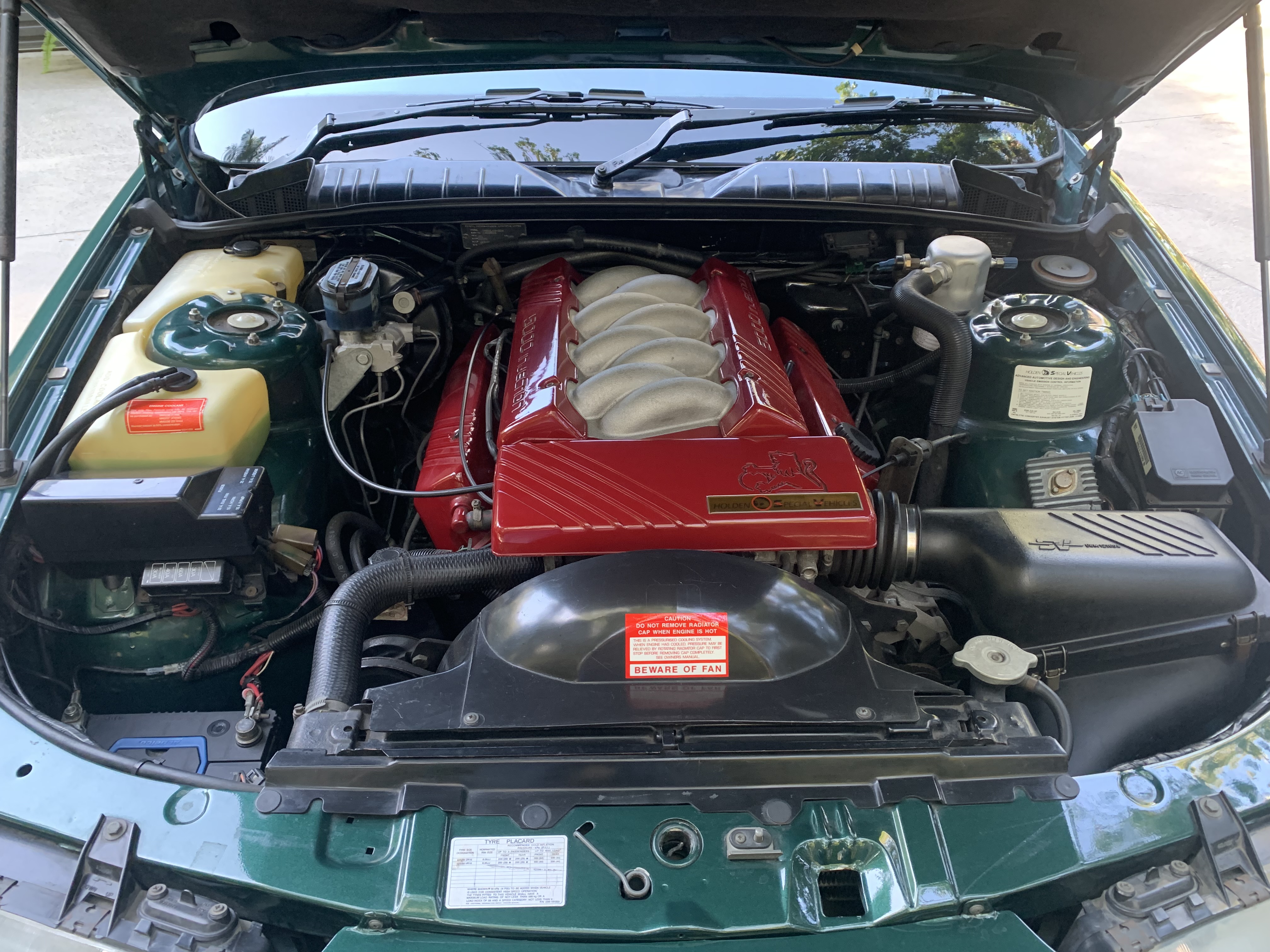 1990 HSV COMMODORE VN SV 5000 4 SP AUTOMATIC 4D SEDAN