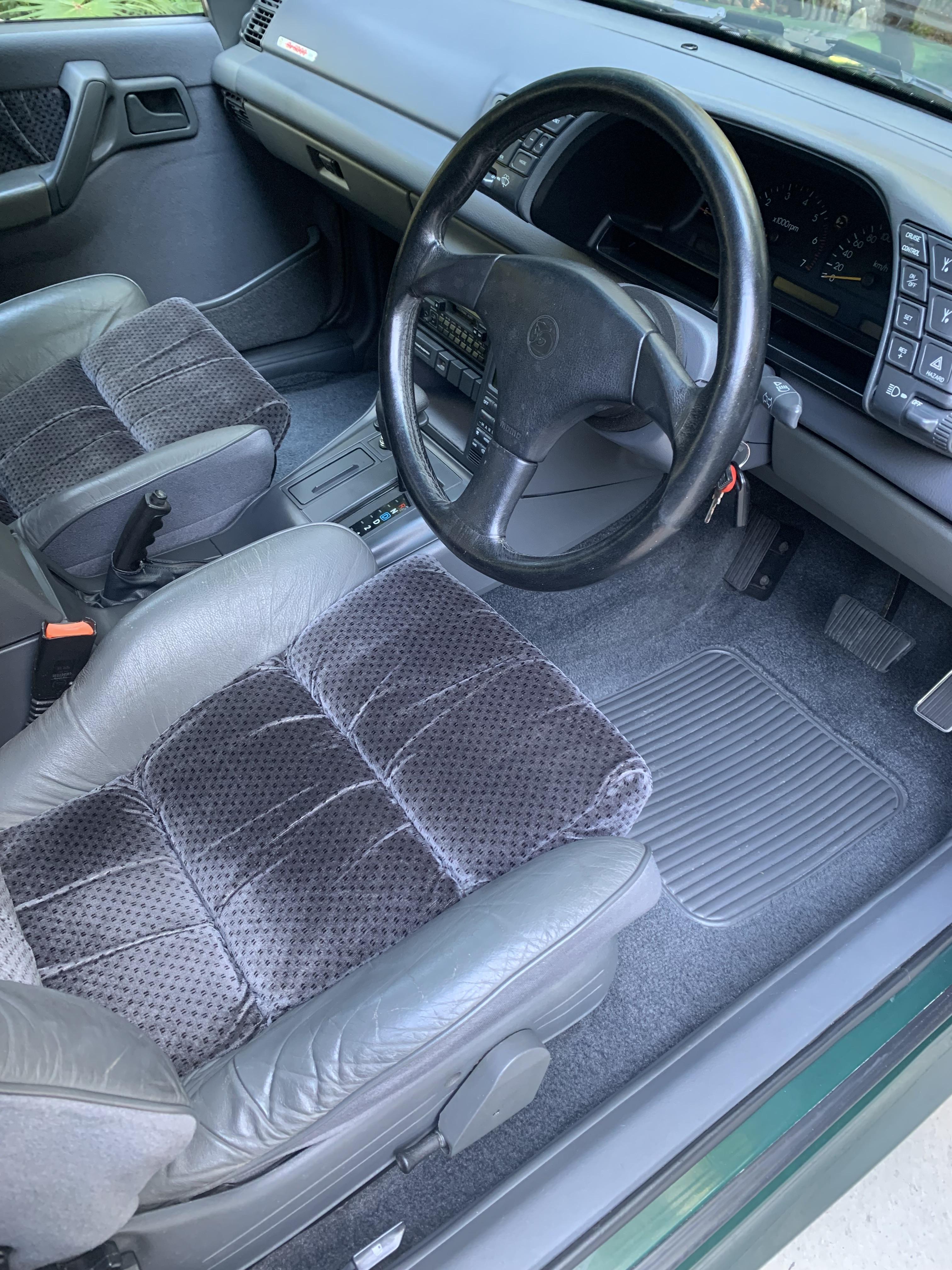 1990 HSV COMMODORE VN SV 5000 4 SP AUTOMATIC 4D SEDAN