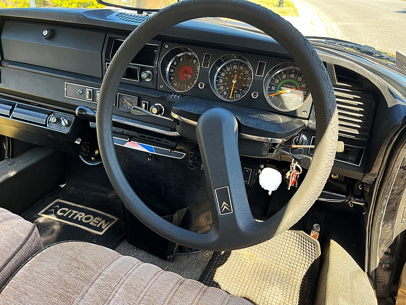 1974 CITROEN D SPECIAL DELUXE 4 SP MANUAL 4D SEDAN