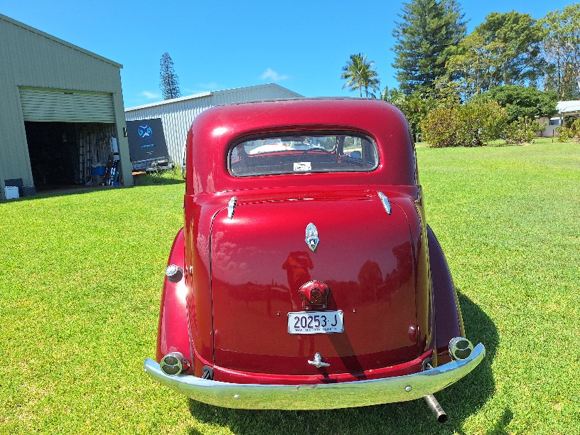 1936 PLYMOUTH P2 SEDAN