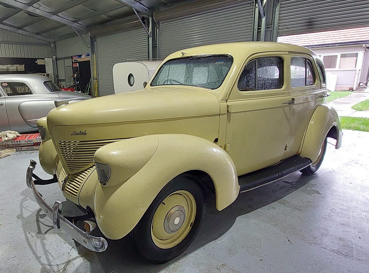 1939 WILLYS OVERLAND SEDAN