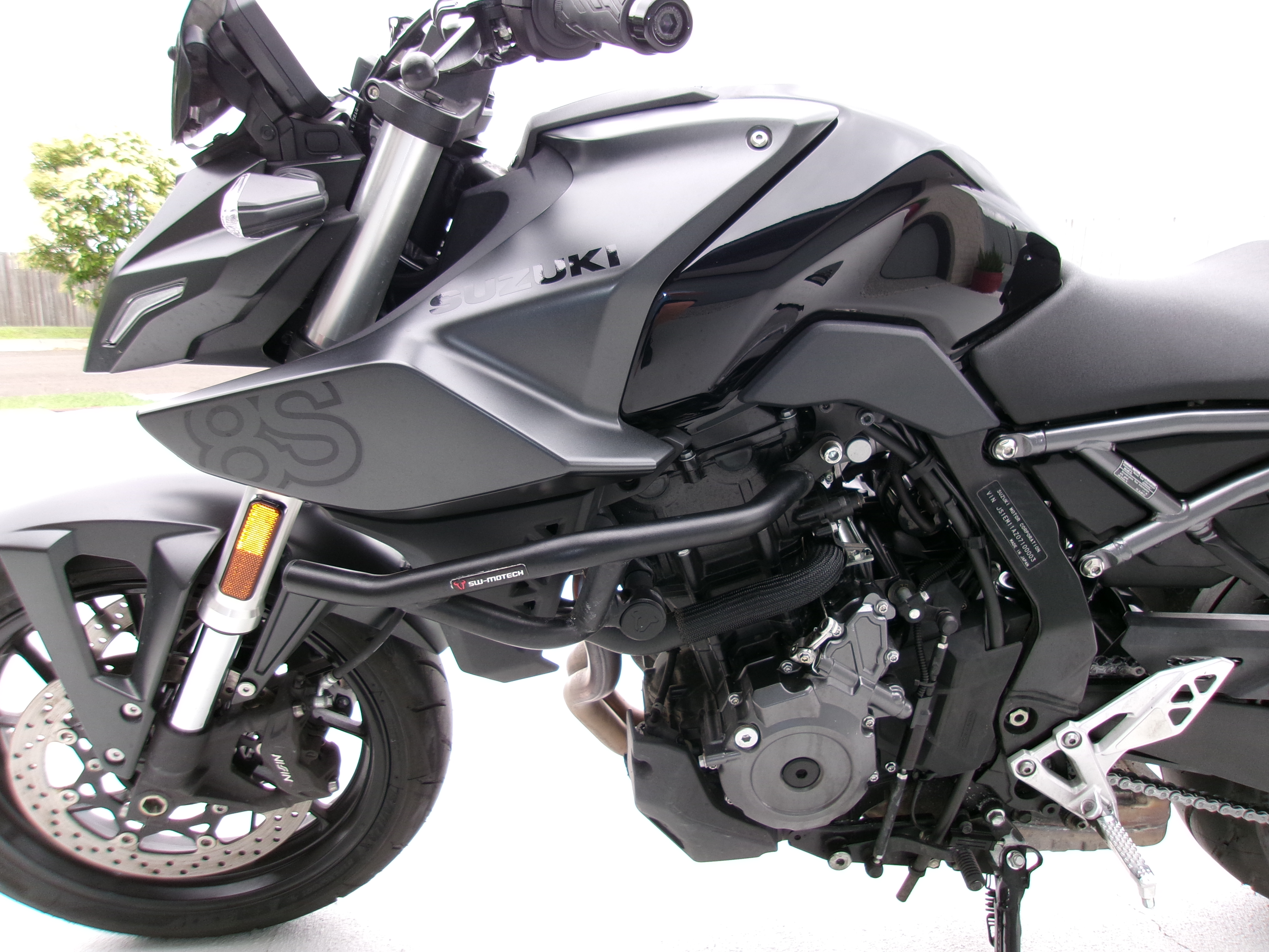 2023 SUZUKI GSX-8S ROAD
