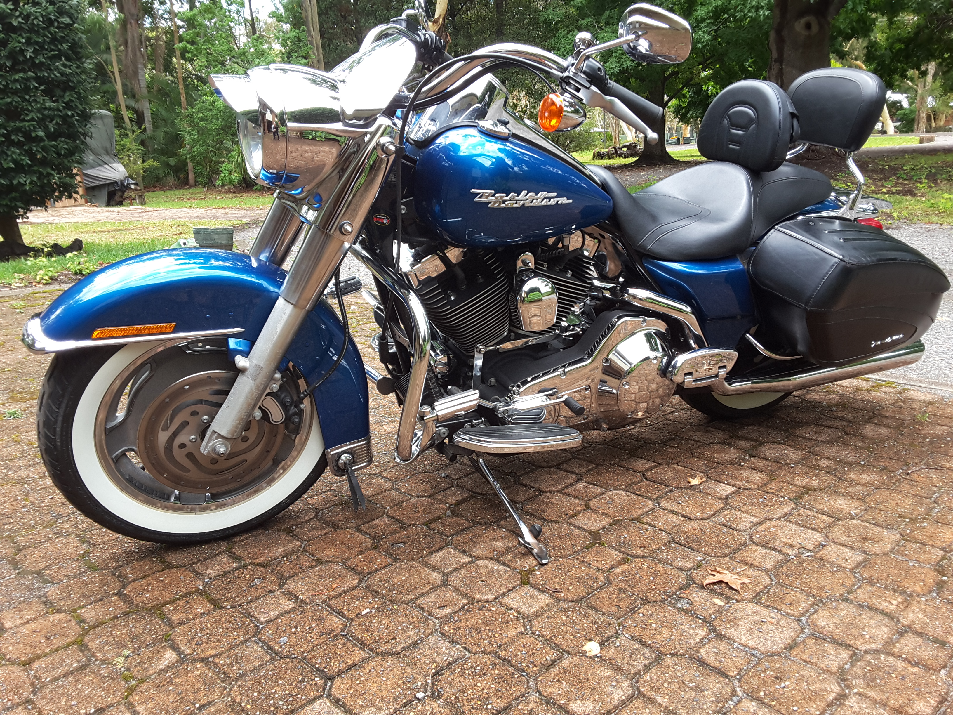 2006 HARLEY-DAVIDSON FLHRSI ROAD KING CUSTOM CRUISER