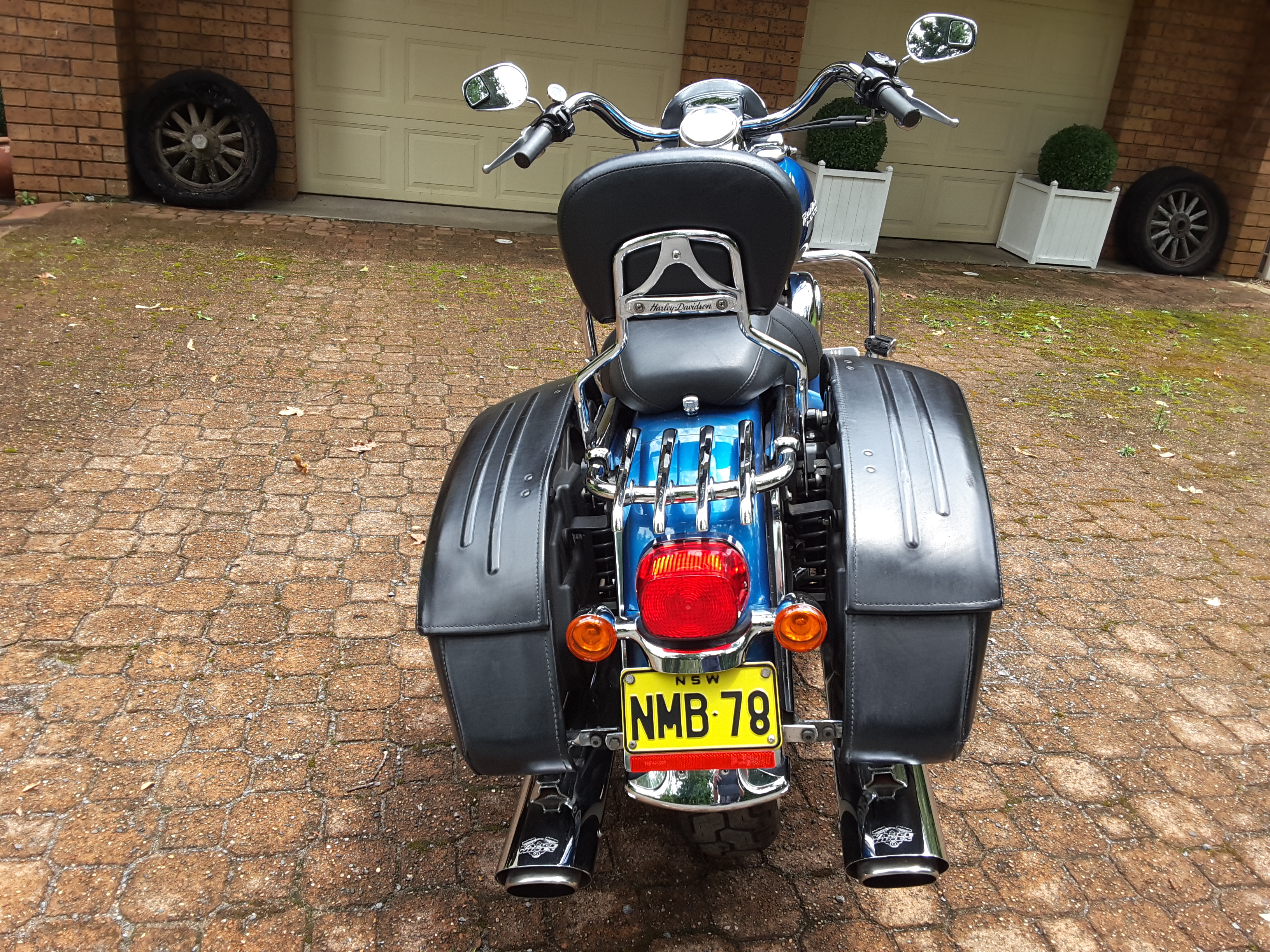 2006 HARLEY-DAVIDSON FLHRSI ROAD KING CUSTOM CRUISER