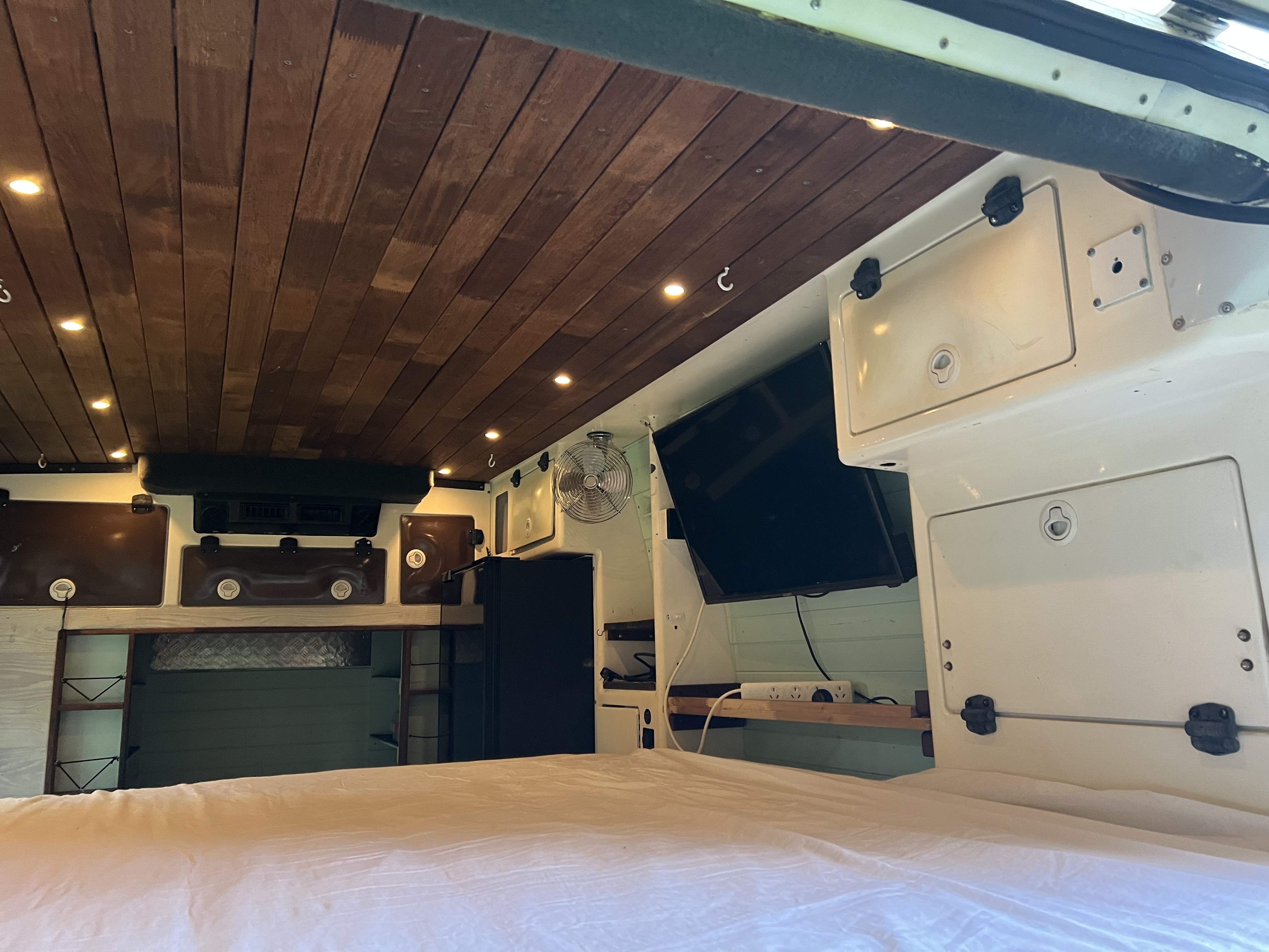 1993 MITSUBISHI CANTER CAMPER