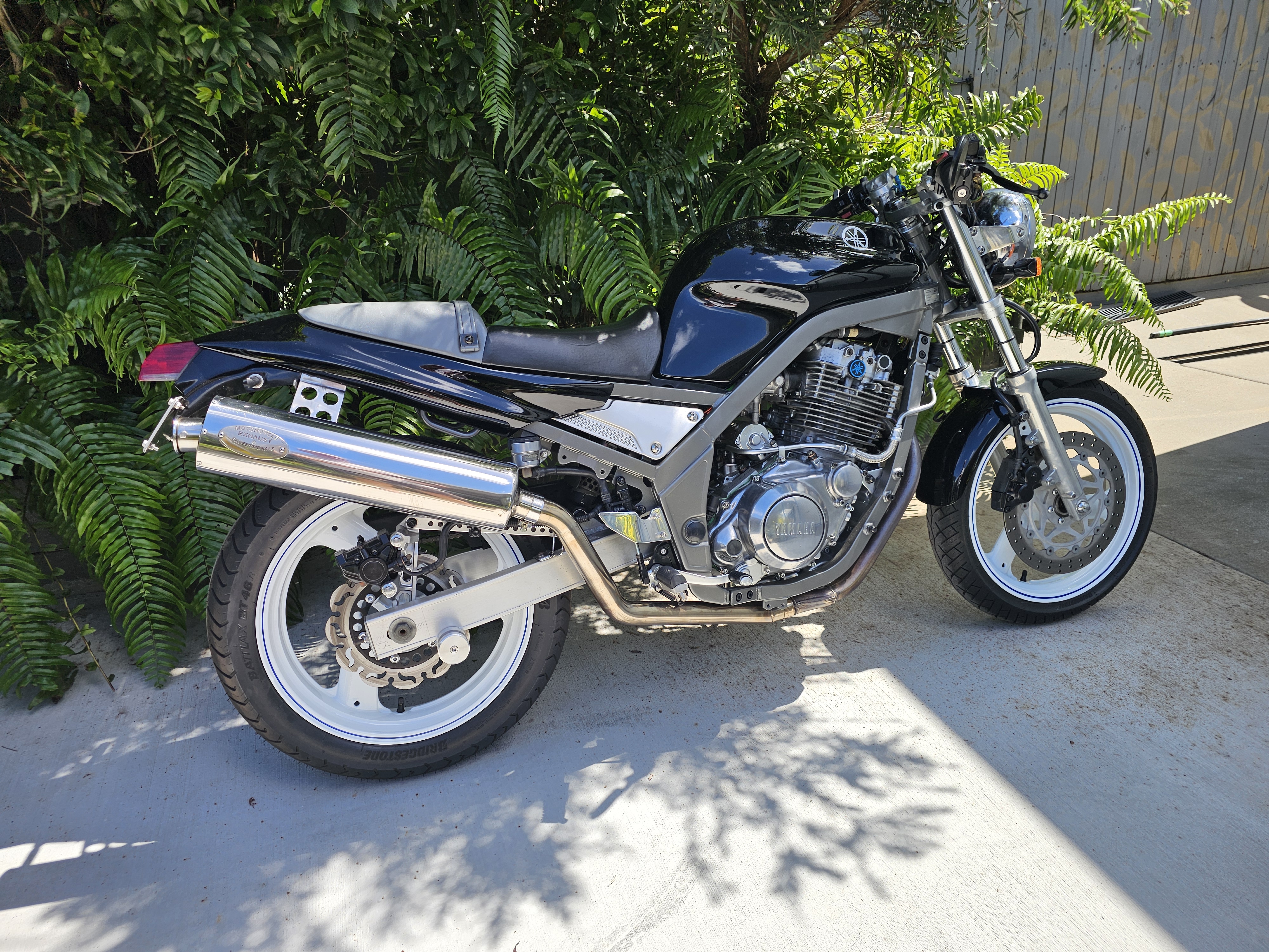 1997 YAMAHA SRX600 ROAD