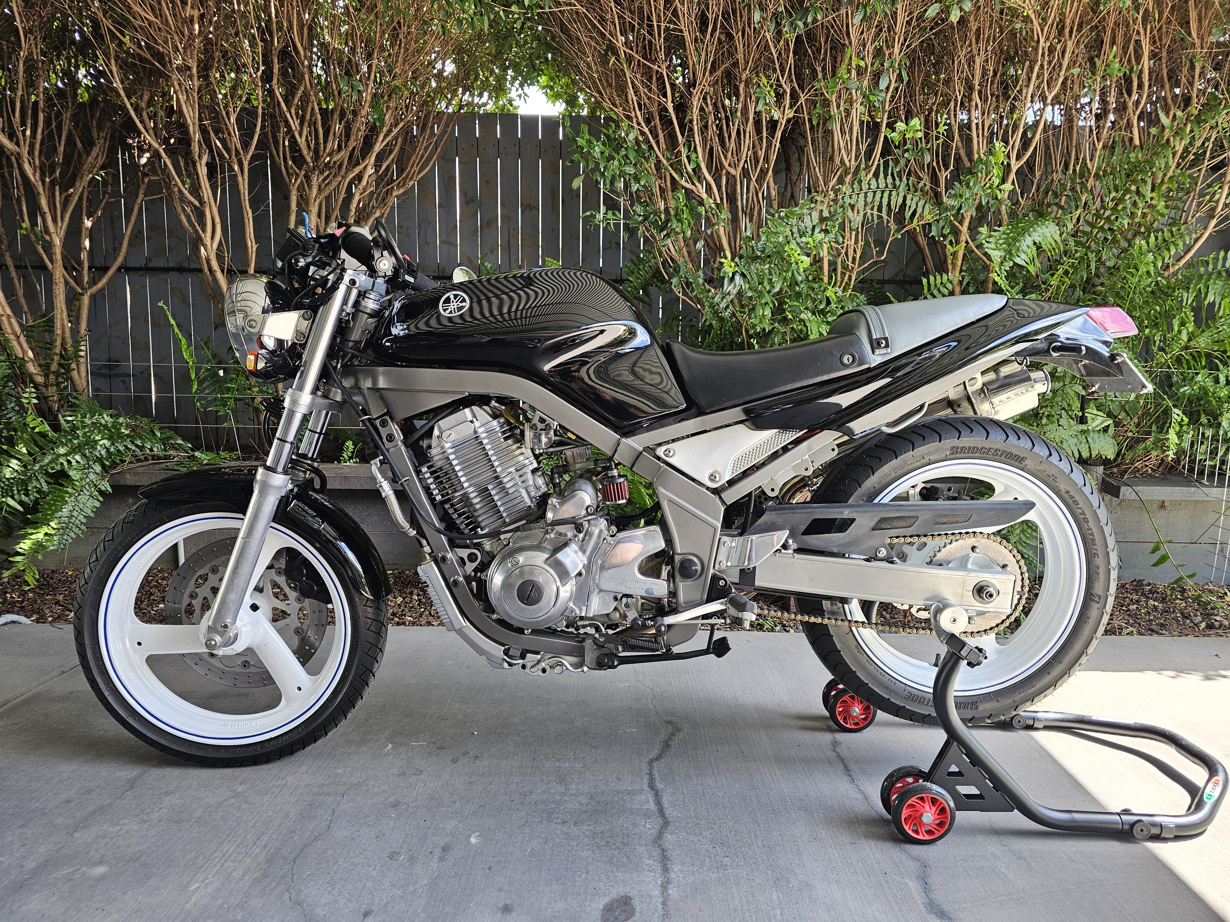 1997 YAMAHA SRX600 ROAD