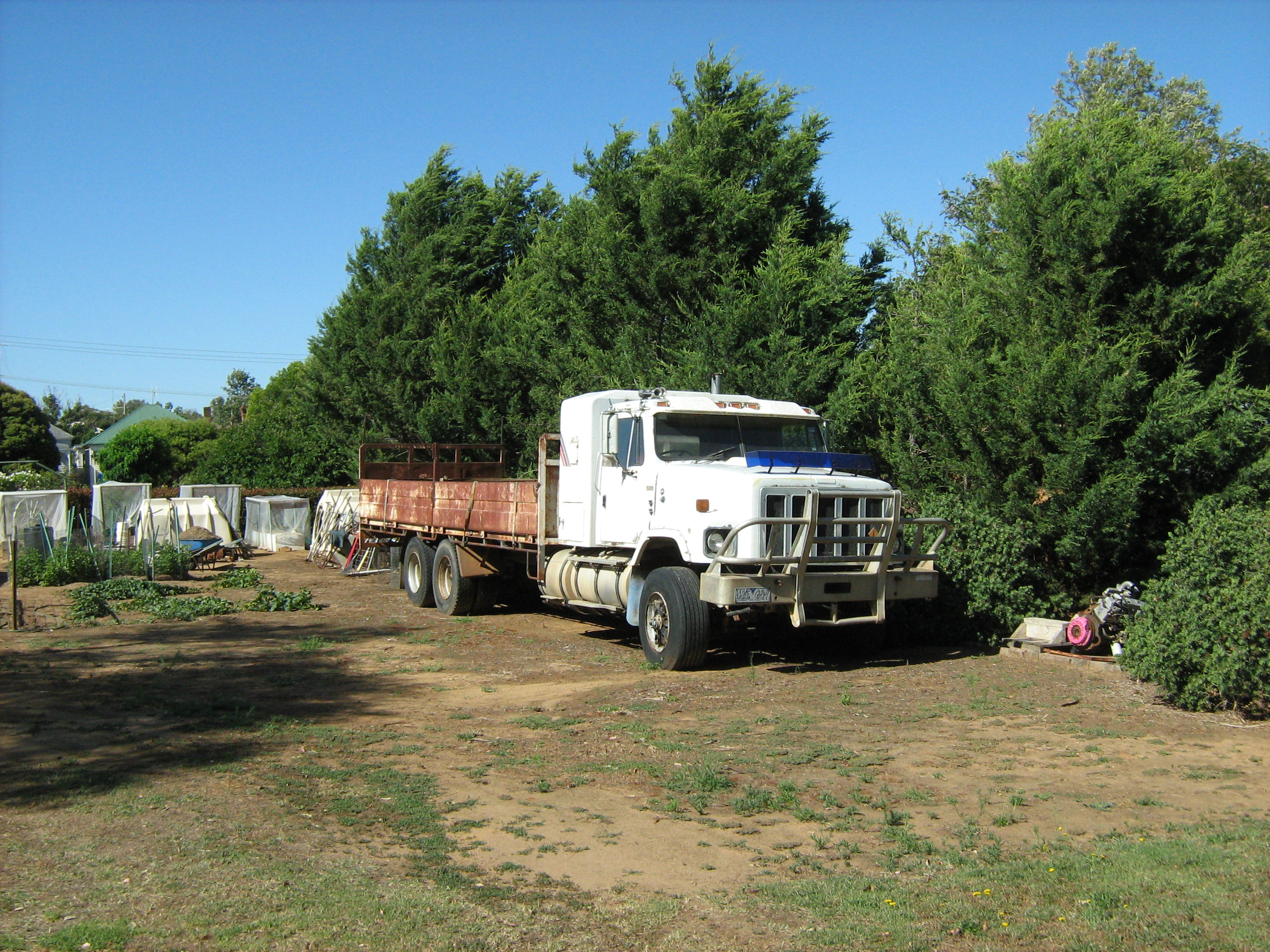 1988 INTERNATIONAL S LINE TRUCK
