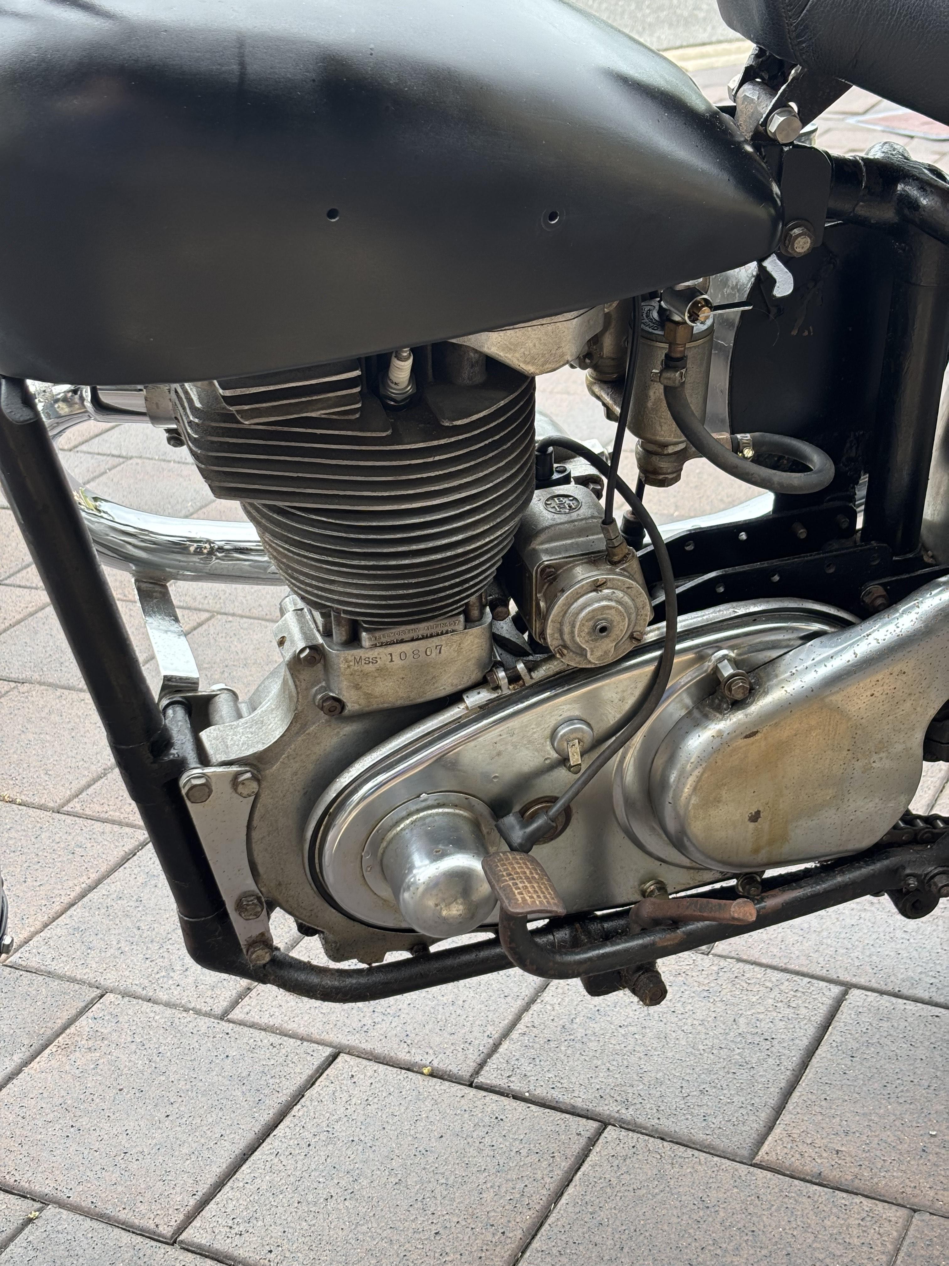 1954 VELOCETTE SCRAMBLER 500 RACER