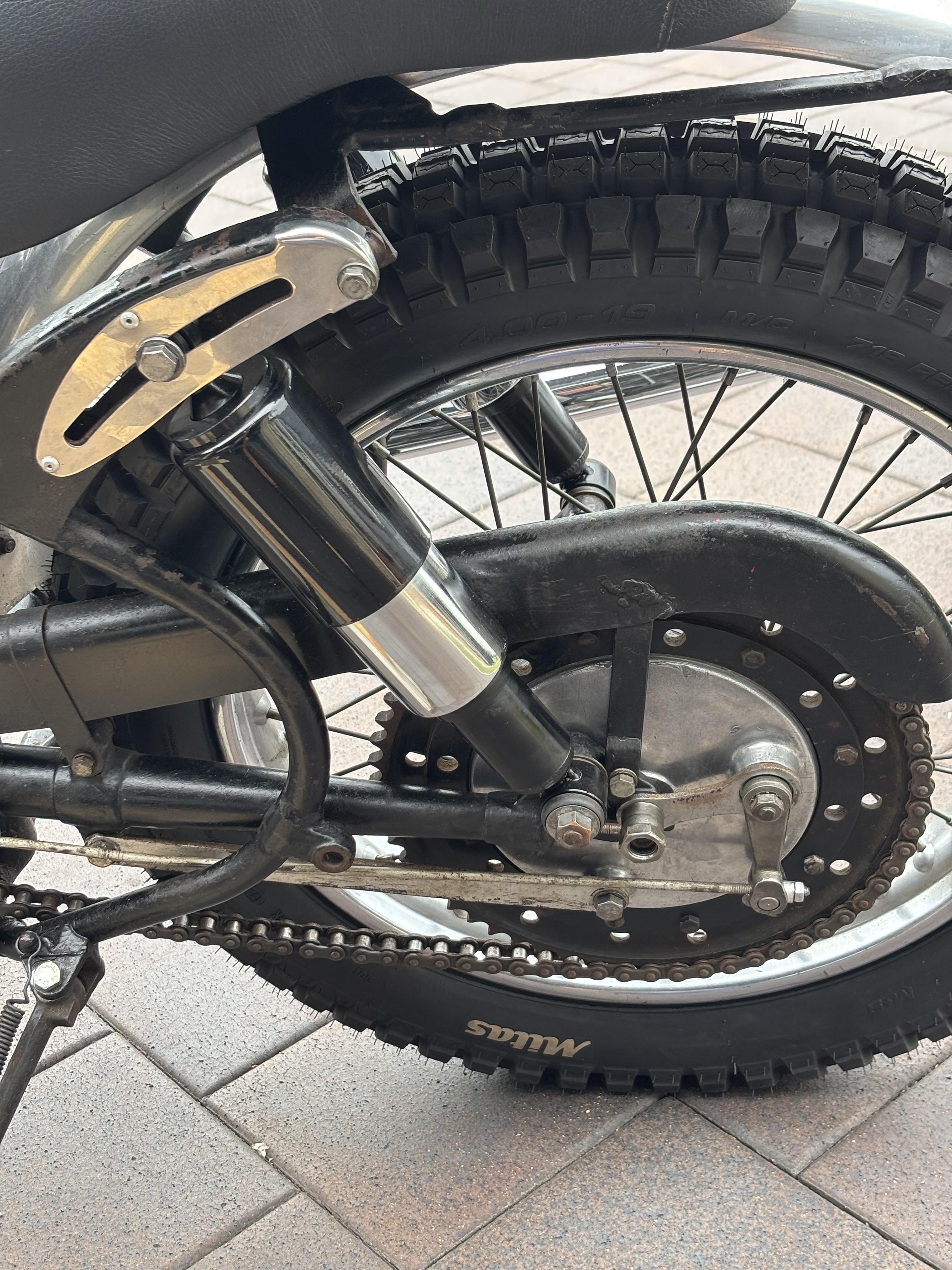 1954 VELOCETTE SCRAMBLER 500 RACER
