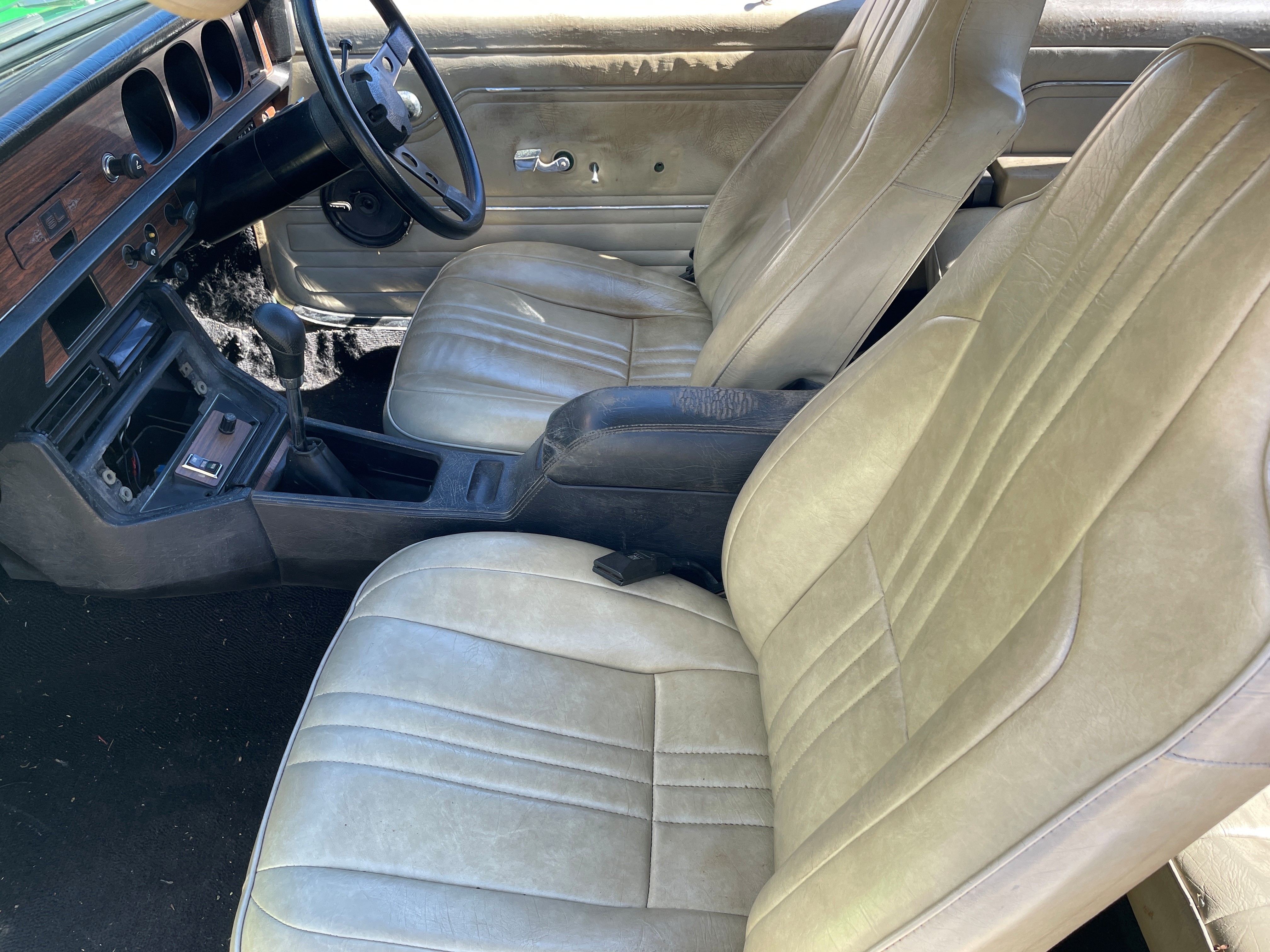 1976 HOLDEN TORANA LX SL HATCHBACK
