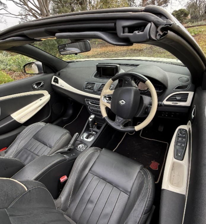 2013 RENAULT MEGANE E95 CONTINUOUS VARIABLE 2D CABRIOLET