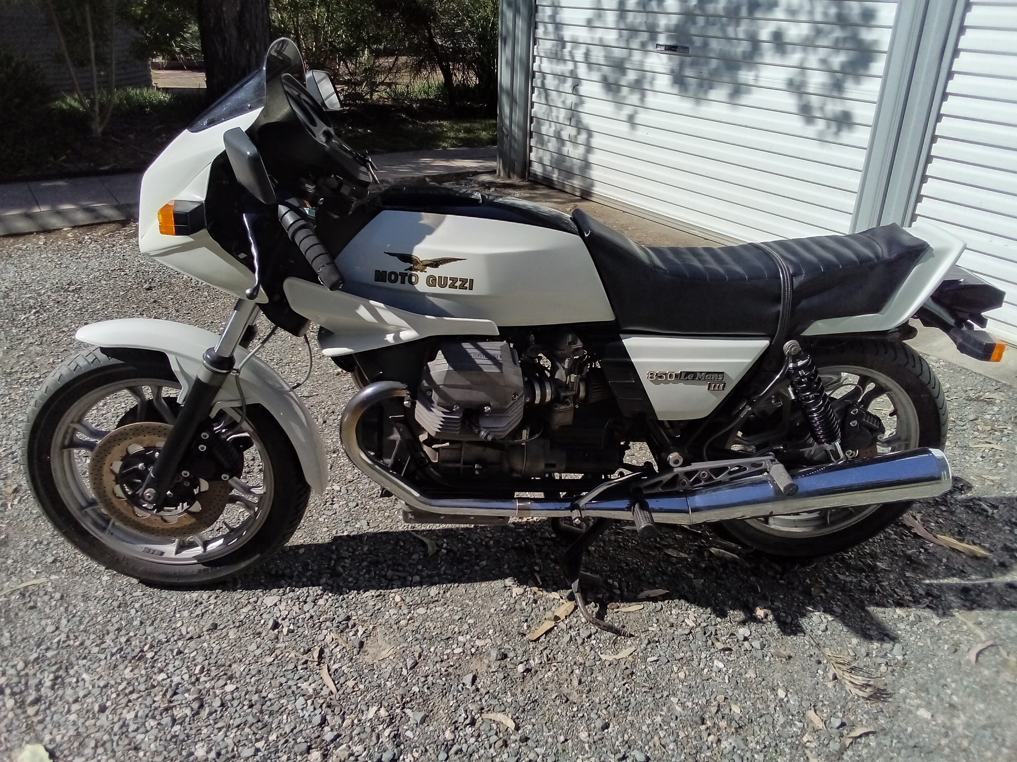 1982 MOTO GUZZI 850 LE MANS III SPORTS