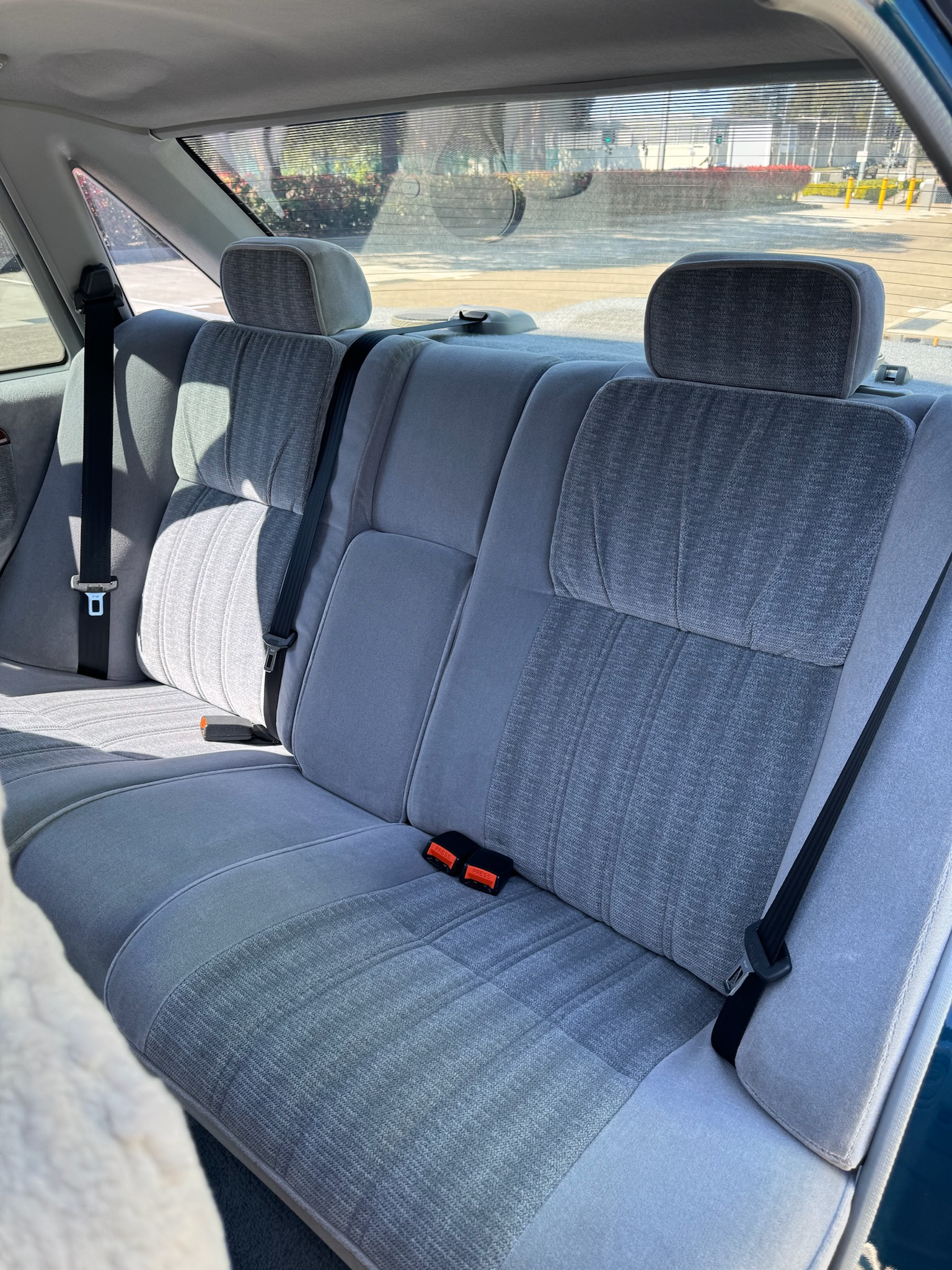 1994 FORD FAIRLANE NCII GHIA 4 SP AUTOMATIC 4D SEDAN