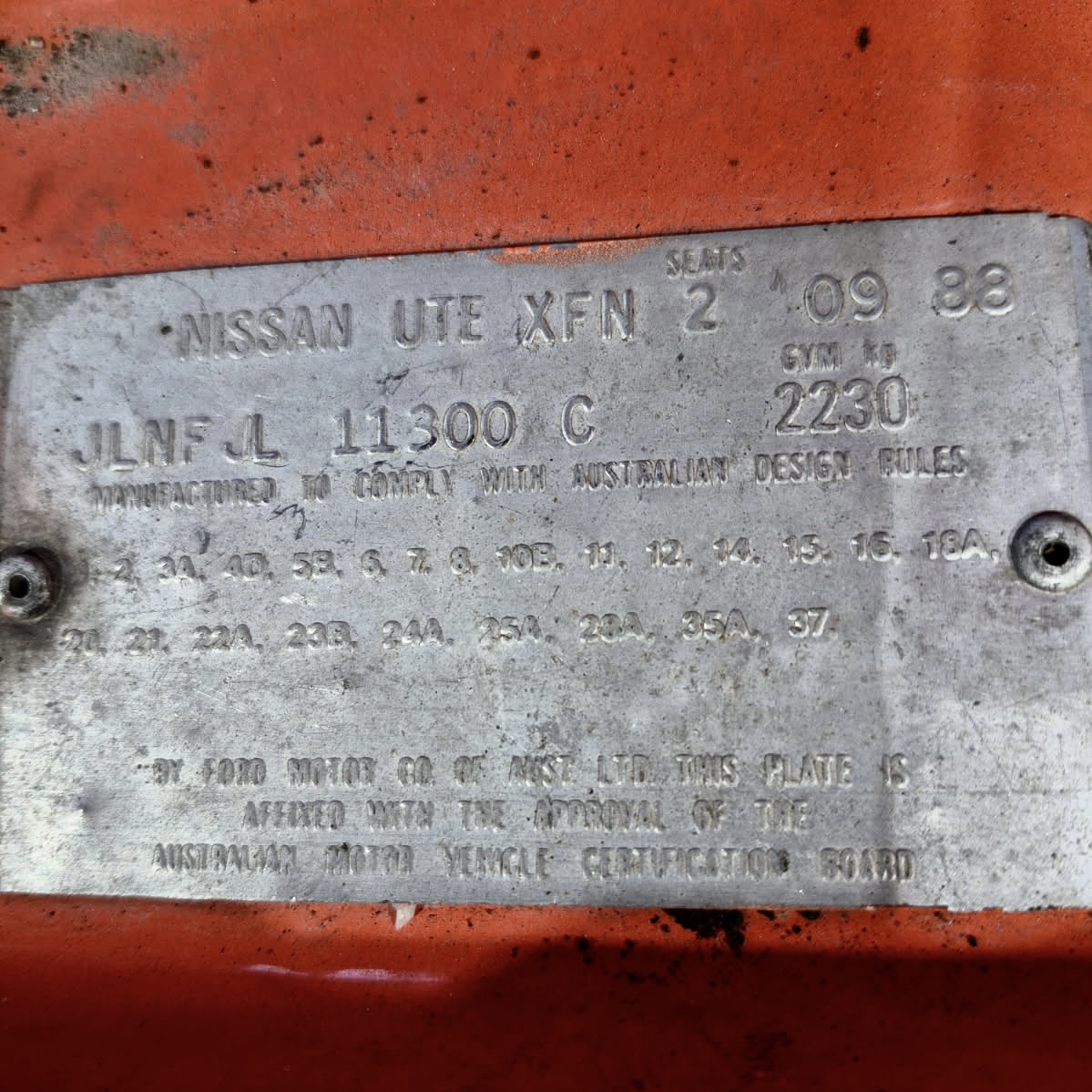 1988 NISSAN XFN UTE ST 3 SP AUTO UTILITY