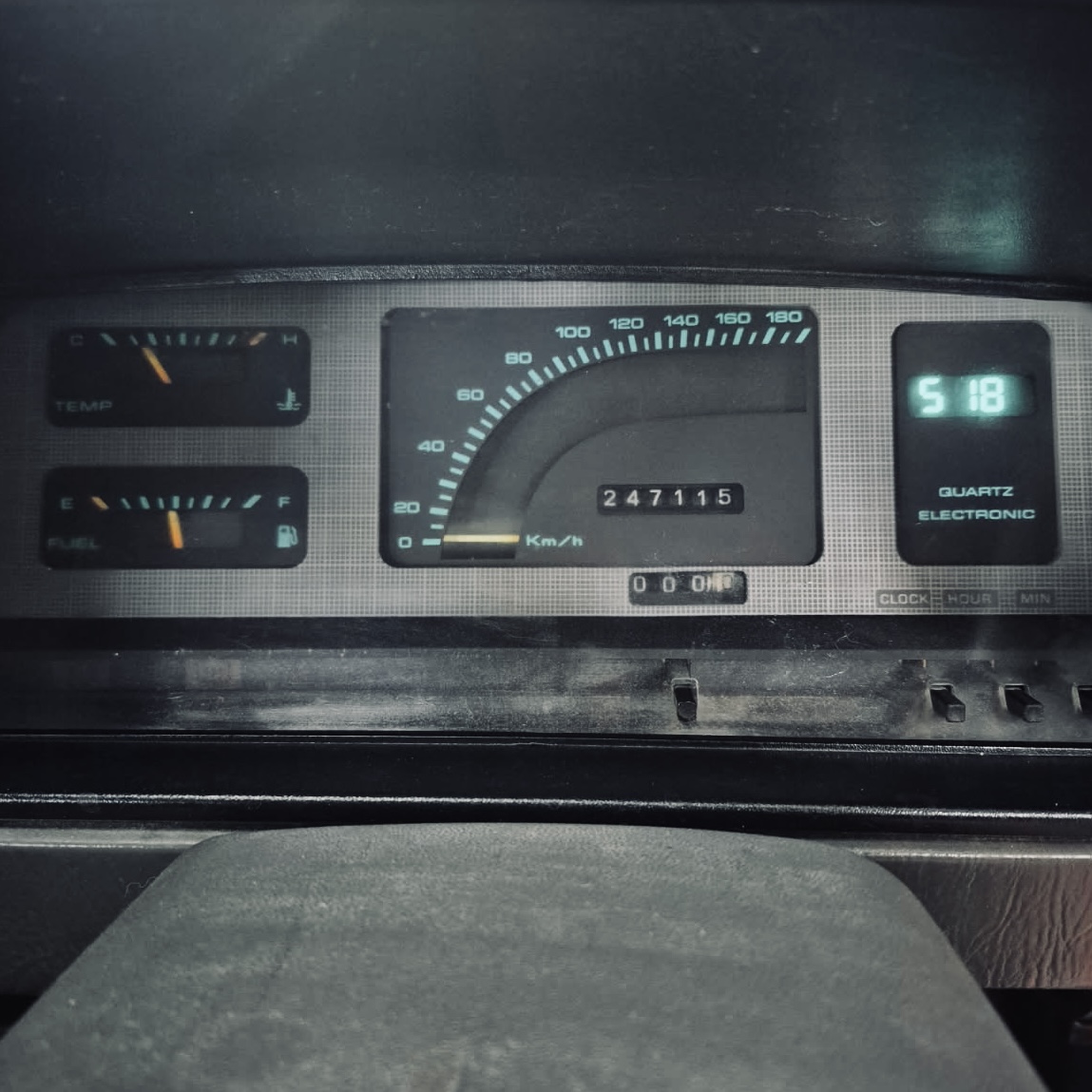 1988 NISSAN XFN UTE ST 3 SP AUTO UTILITY