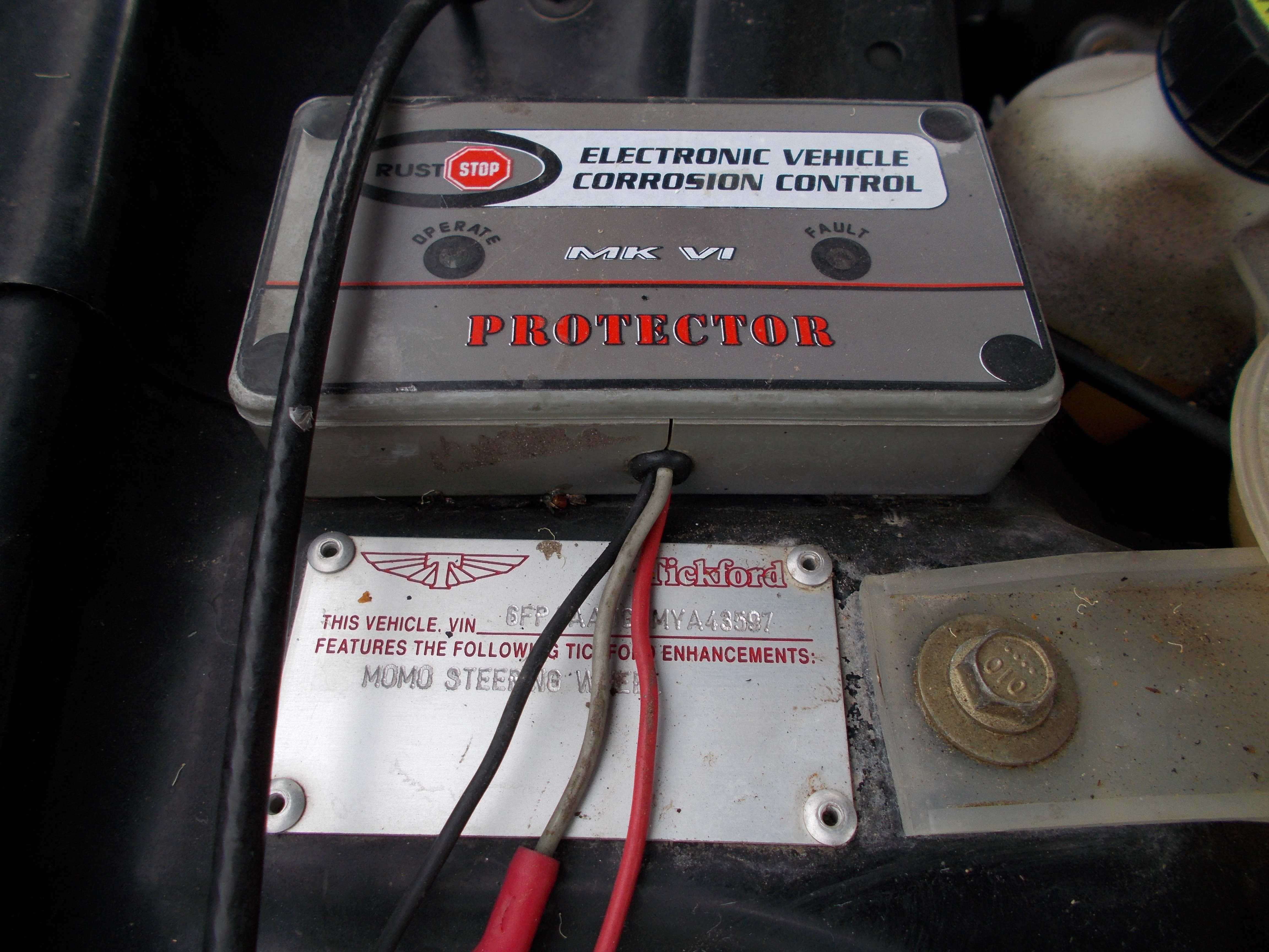 2000 TICKFORD FORD FALCON AUII XR8 4 SP AUTOMATIC UTILITY 