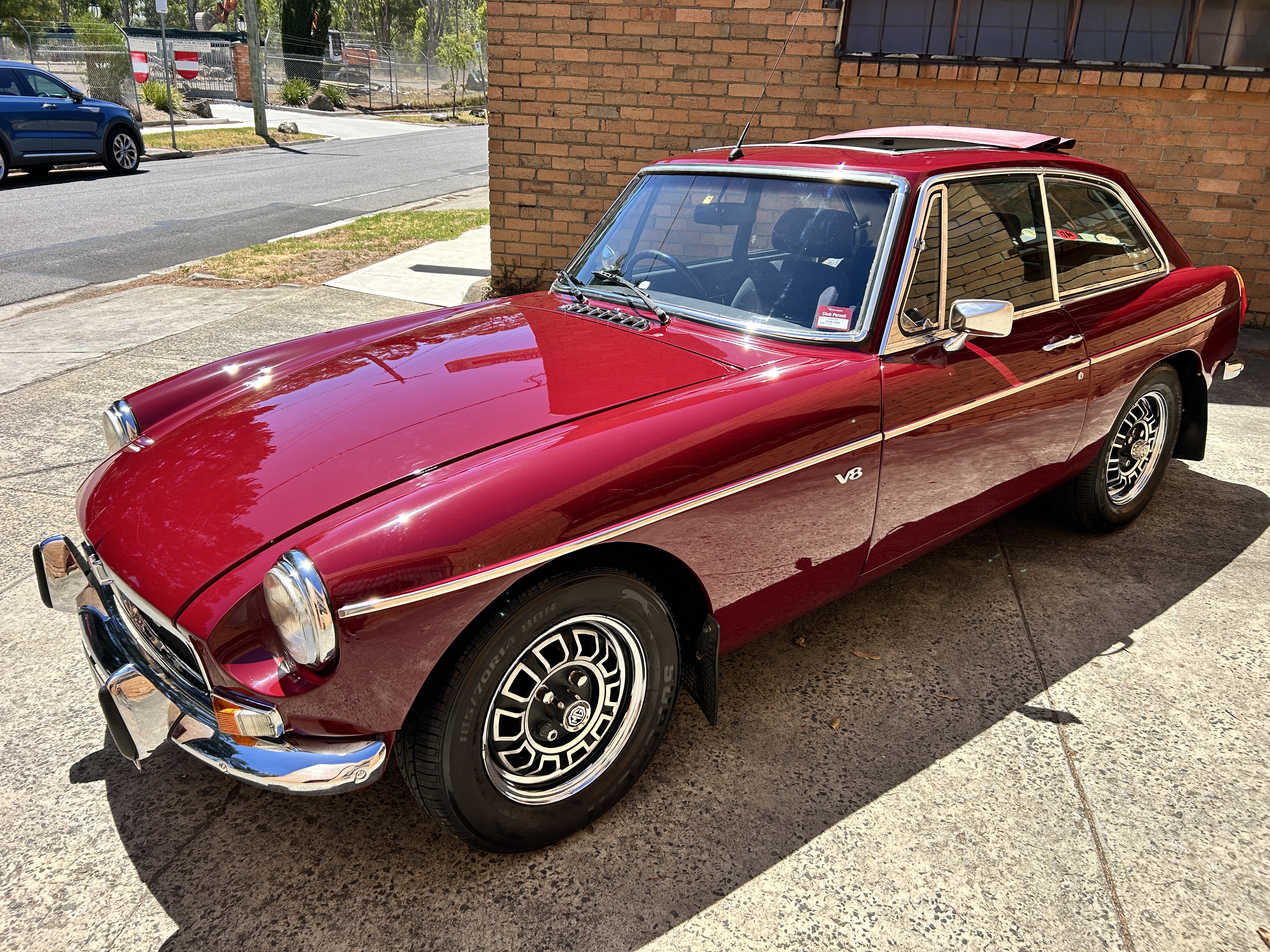 1973 MG MGB GT 4 SPD OVERDRIVE COUPE 