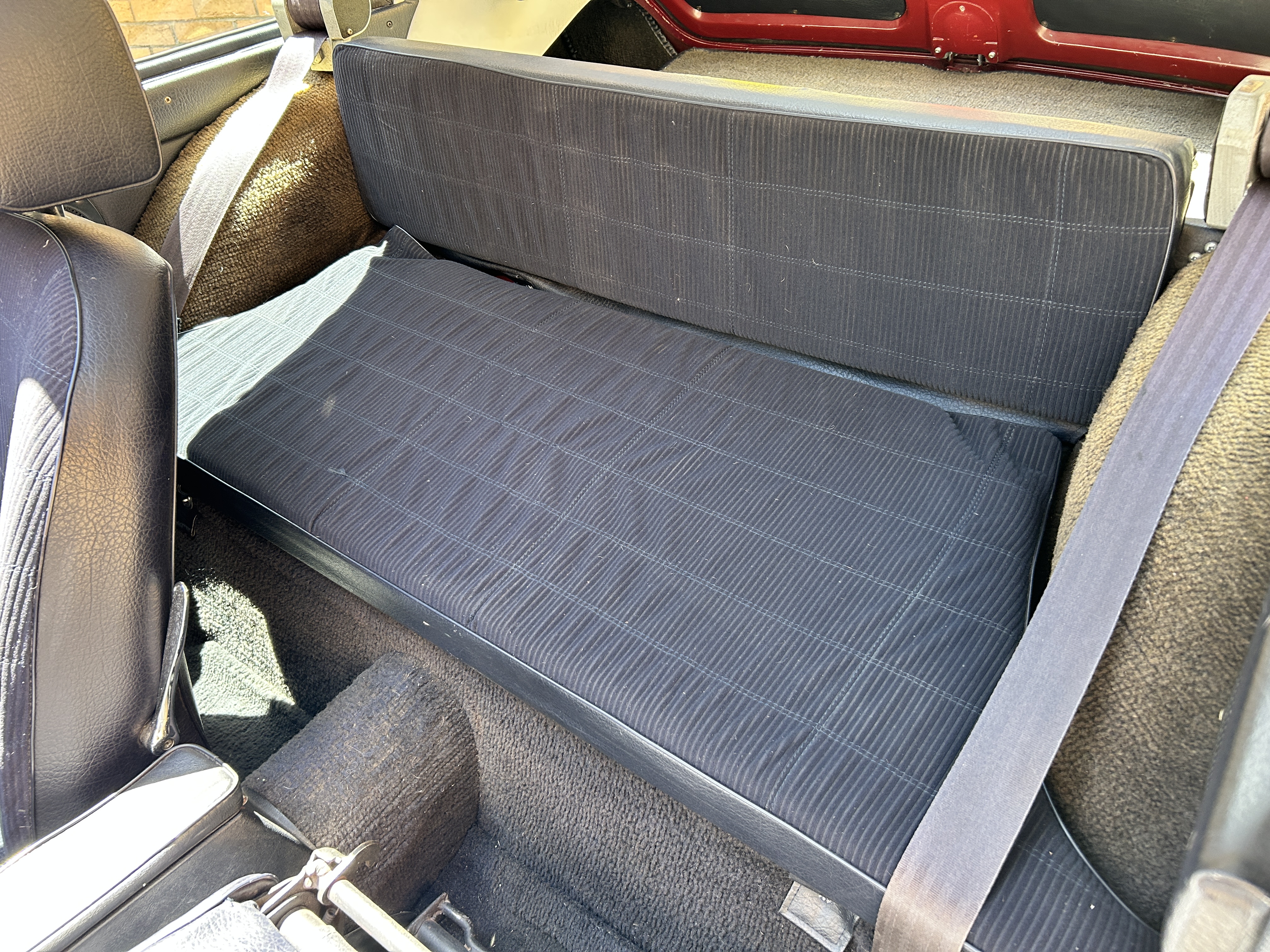 1973 MG MGB GT 4 SPD OVERDRIVE COUPE 