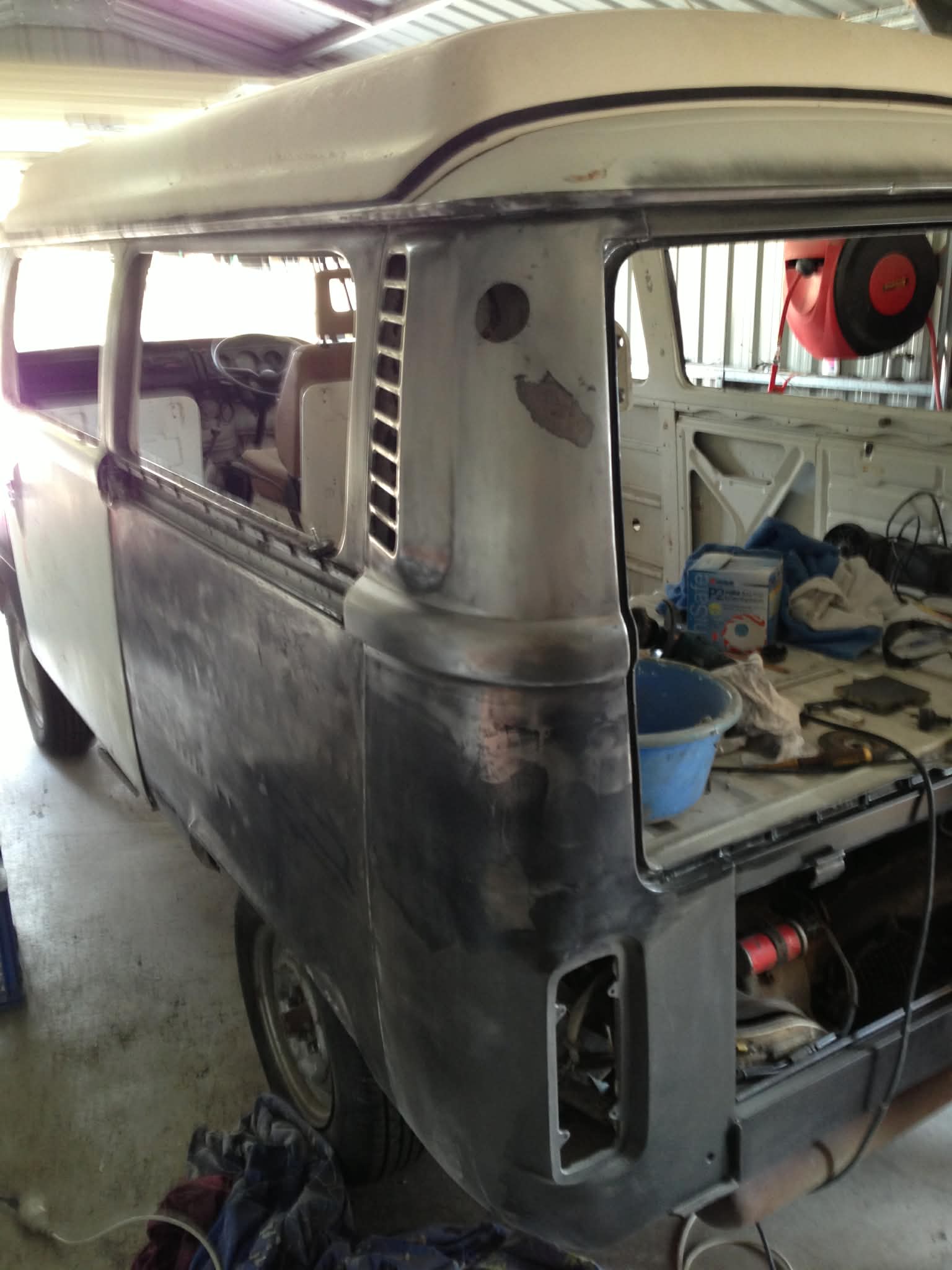 1974 VOLKSWAGEN KOMBI CAMPER VAN