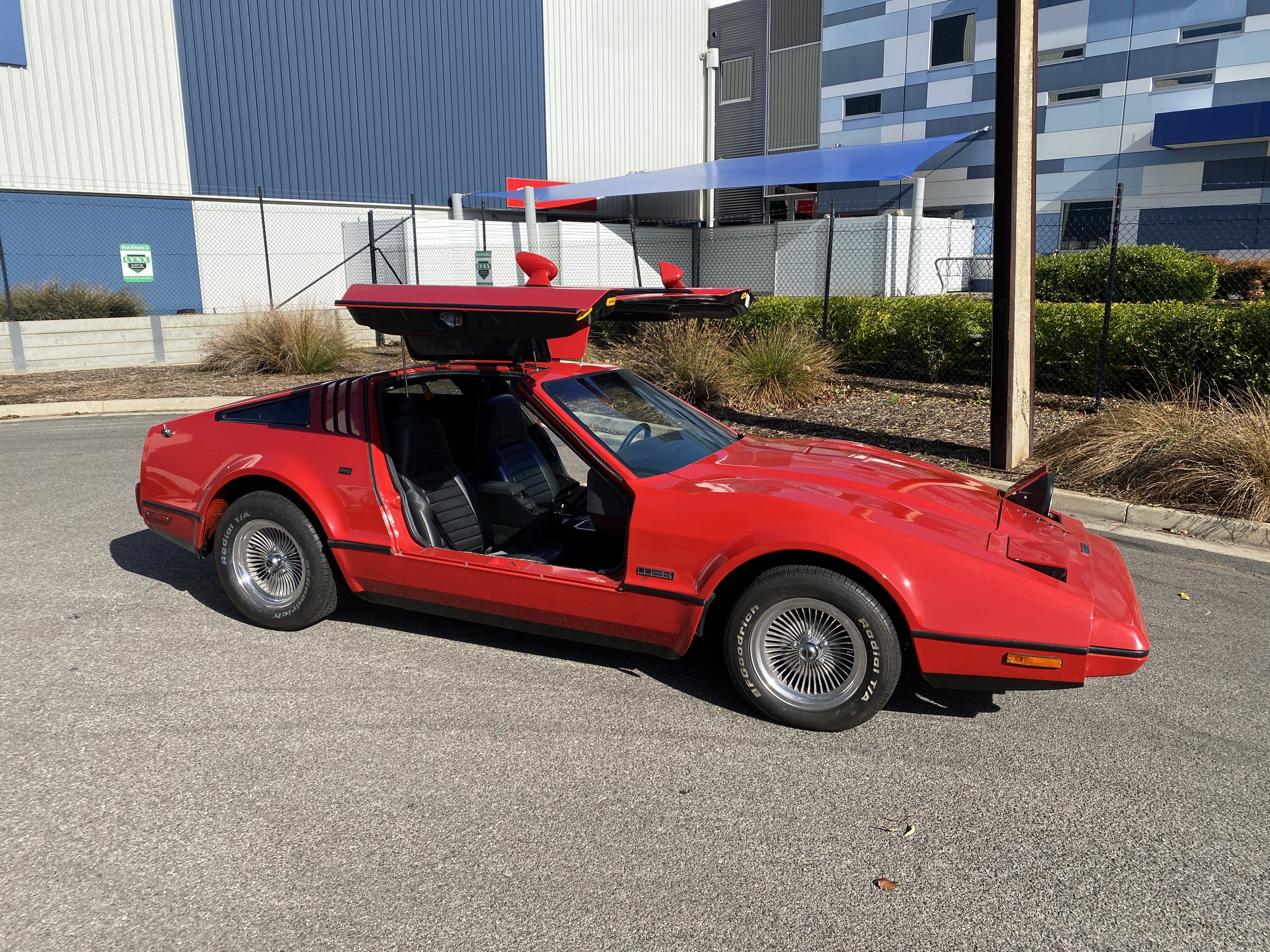 1974 BRICKLIN SV1 GULLWING AUTOMATIC COUPE
