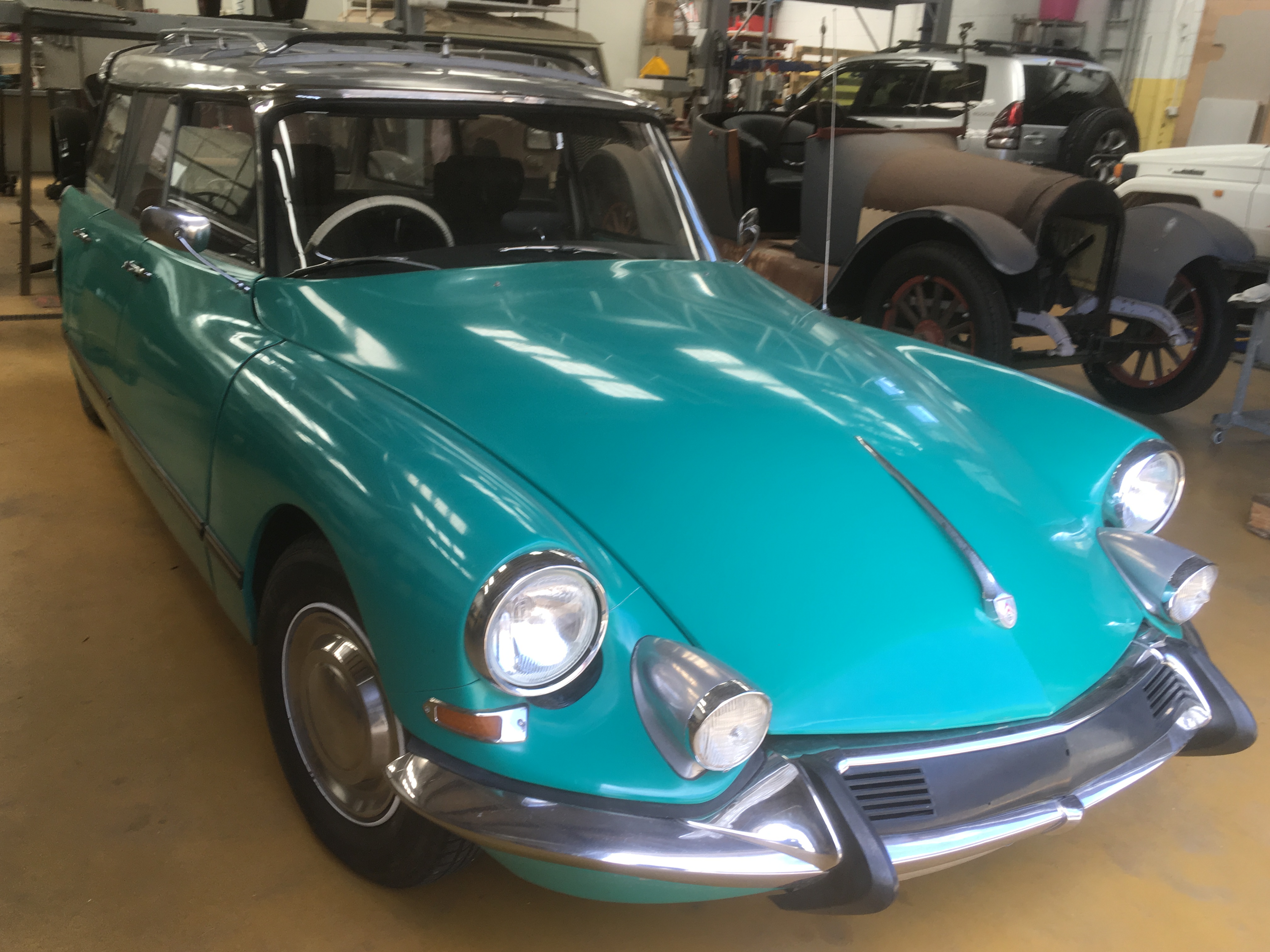 1969 CITROEN SAFARI 4D STATION WAGON