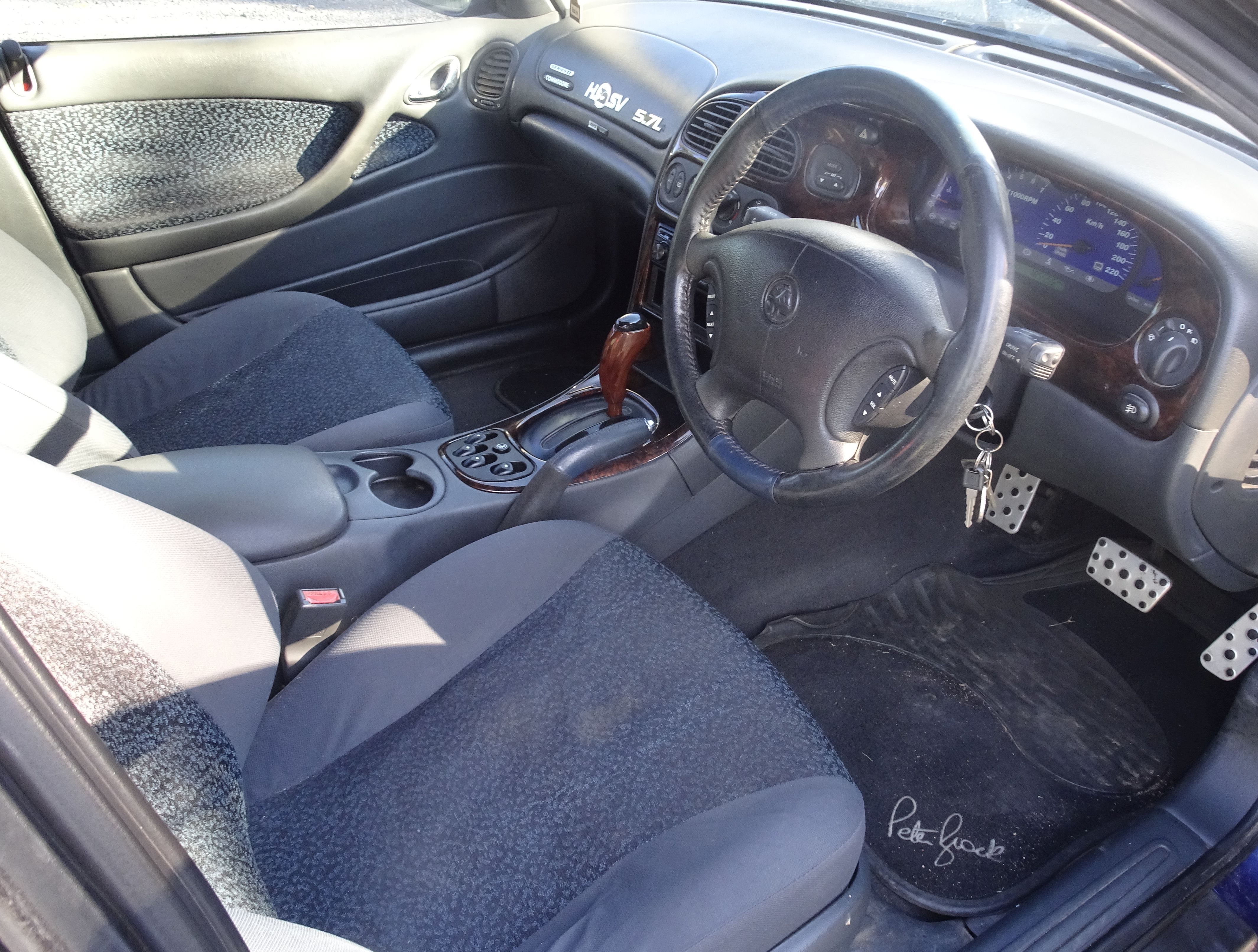 2000 HOLDEN COMMODORE VT EXECUTIVE AUTOMATIC SEDAN