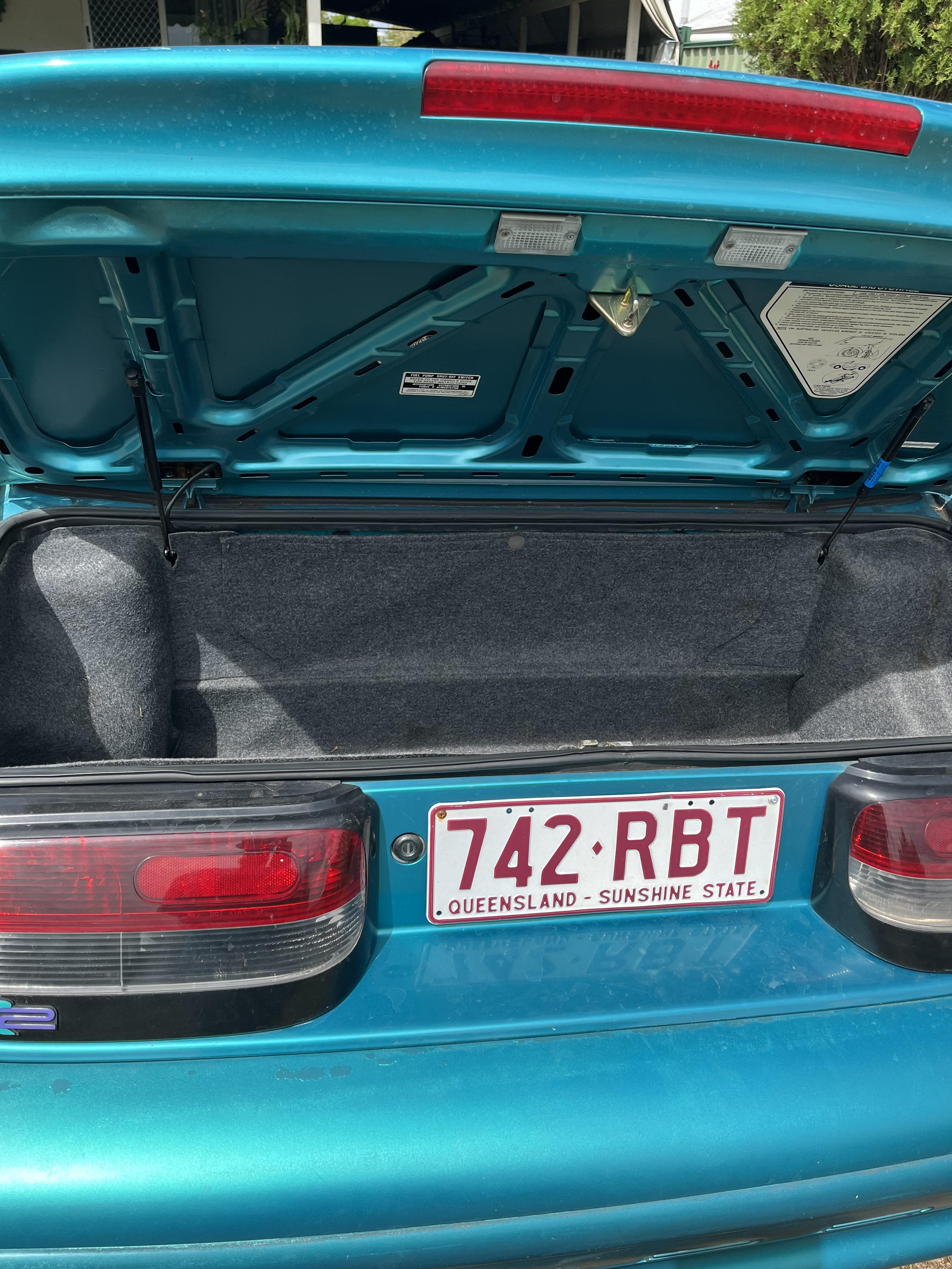 1994 FORD CAPRI SE XR2 4 SP AUTOMATIC 2D CONVERTIBLE 