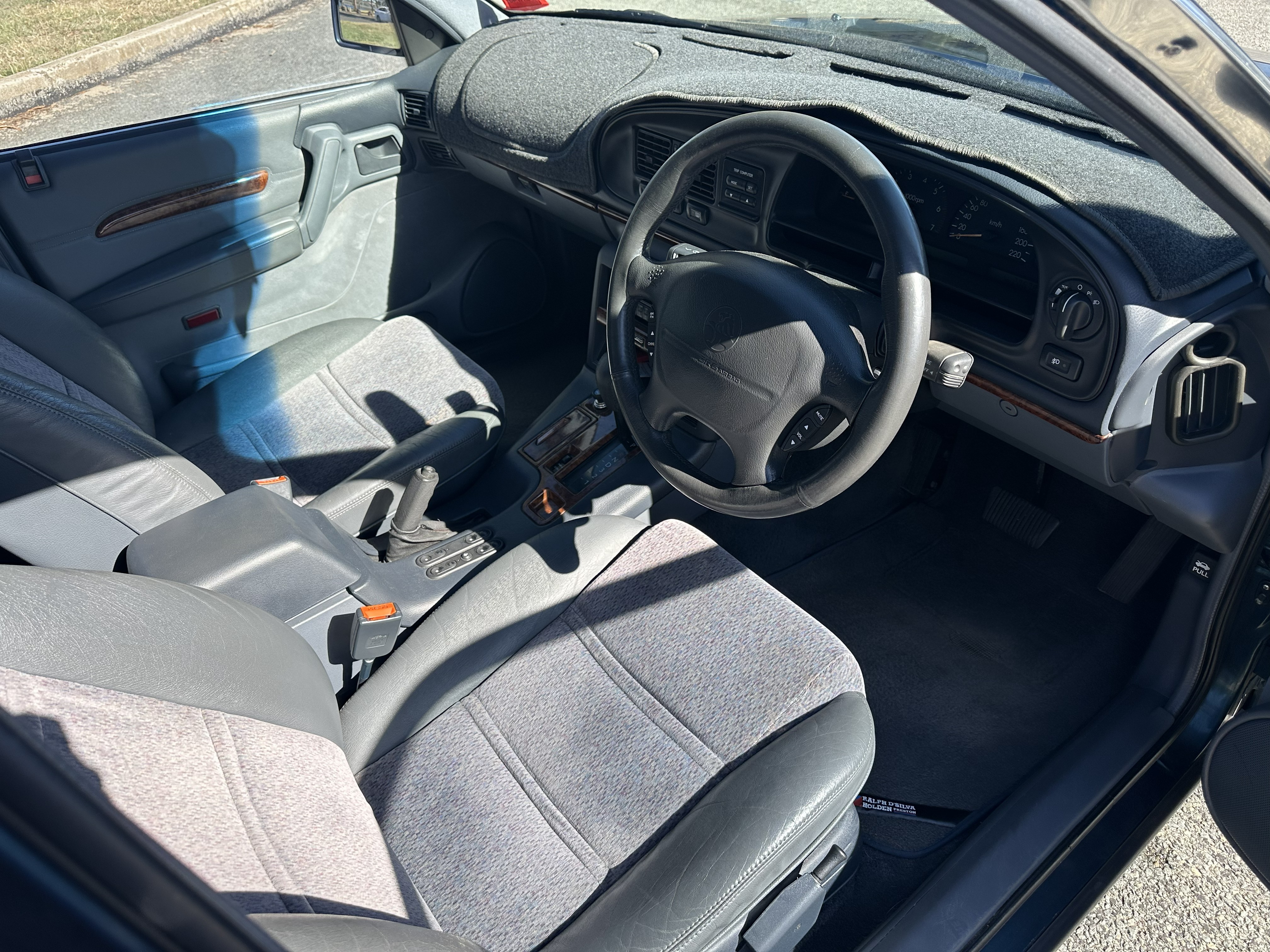 1997 HOLDEN CALAIS VSII 4 SP AUTOMATIC 4D SEDAN