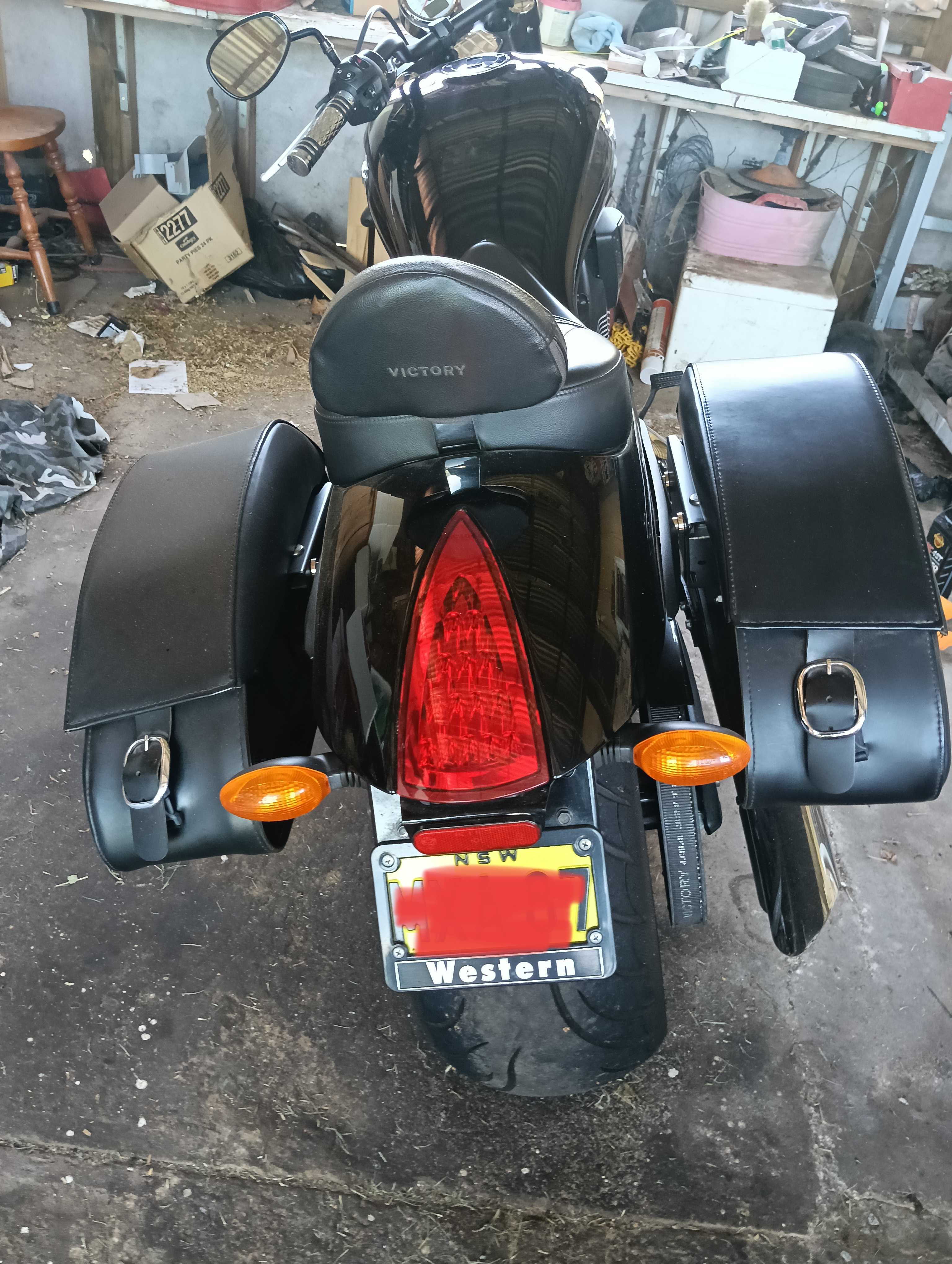 2015 VICTORY HAMMER 8-BALL CRUISER