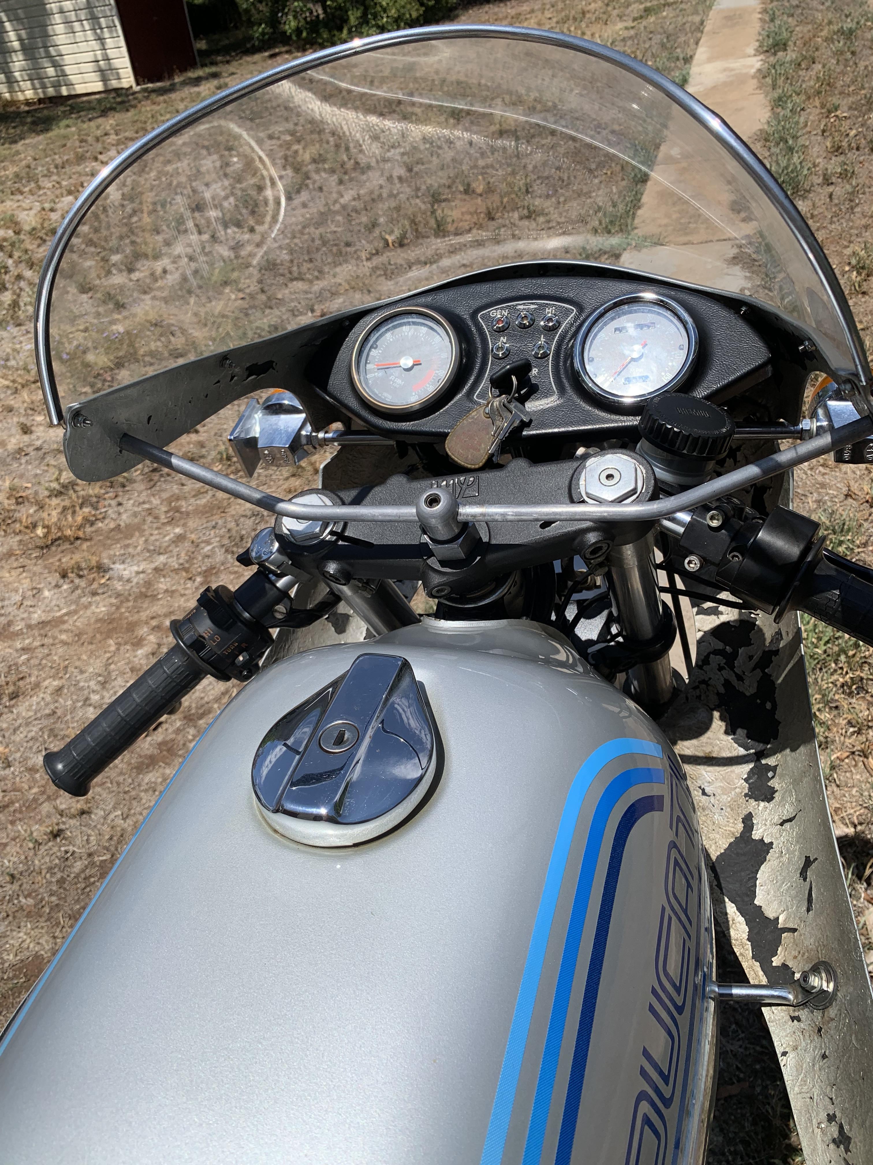 1982 DUCATI 900SS SPORTS